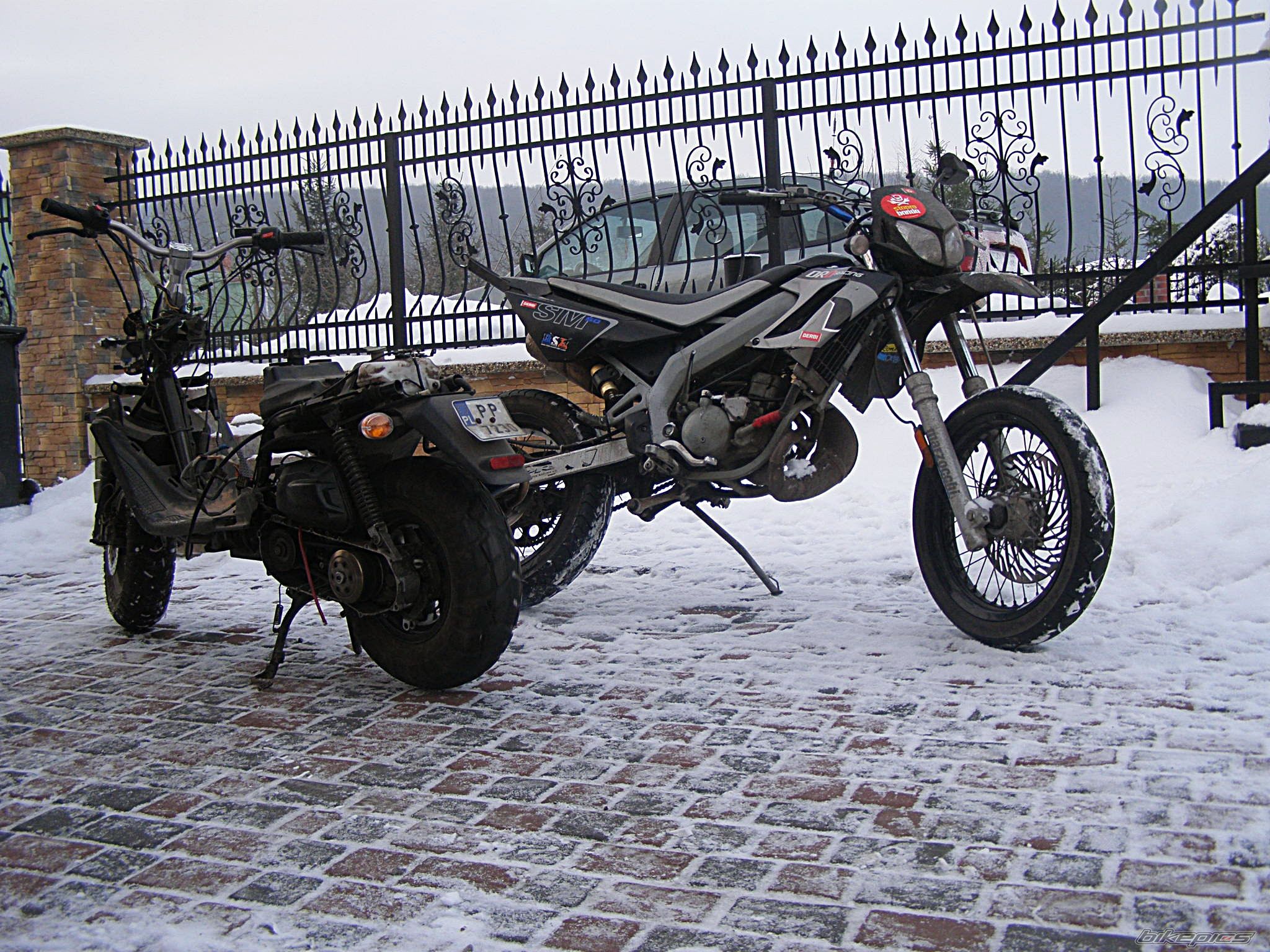 Photo 2107944