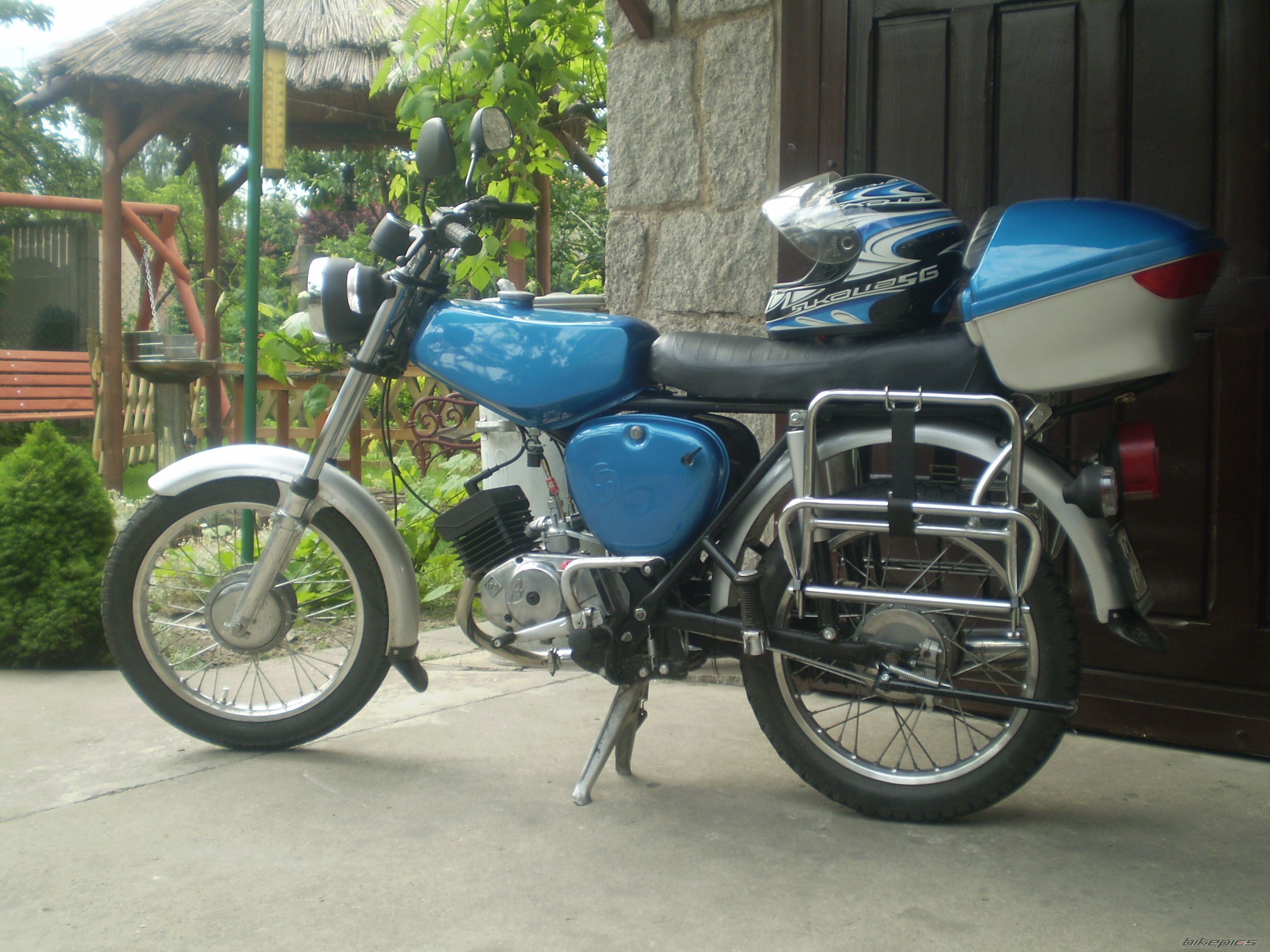 Photo 2109075