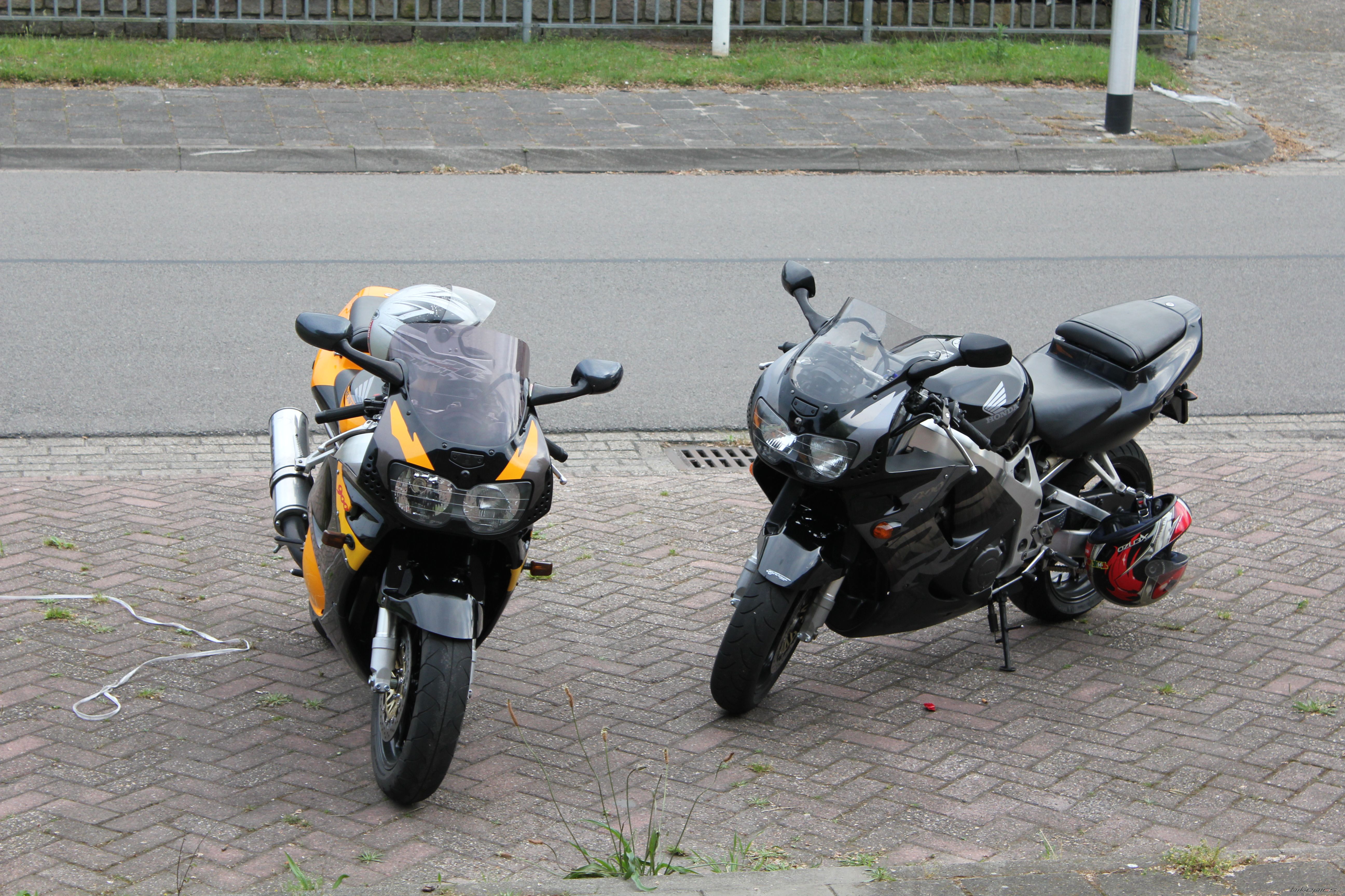 Photo 2112044