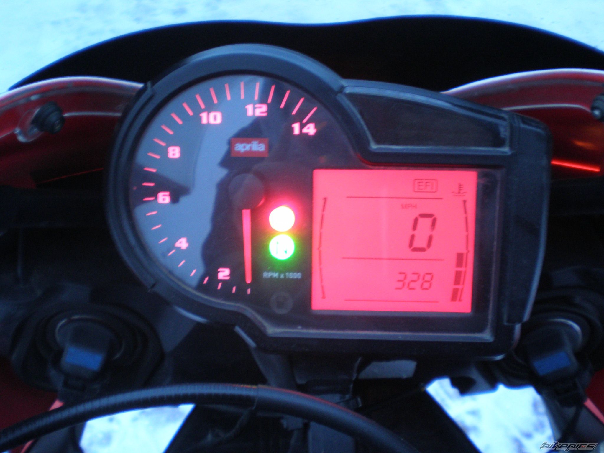 Photo 2112936