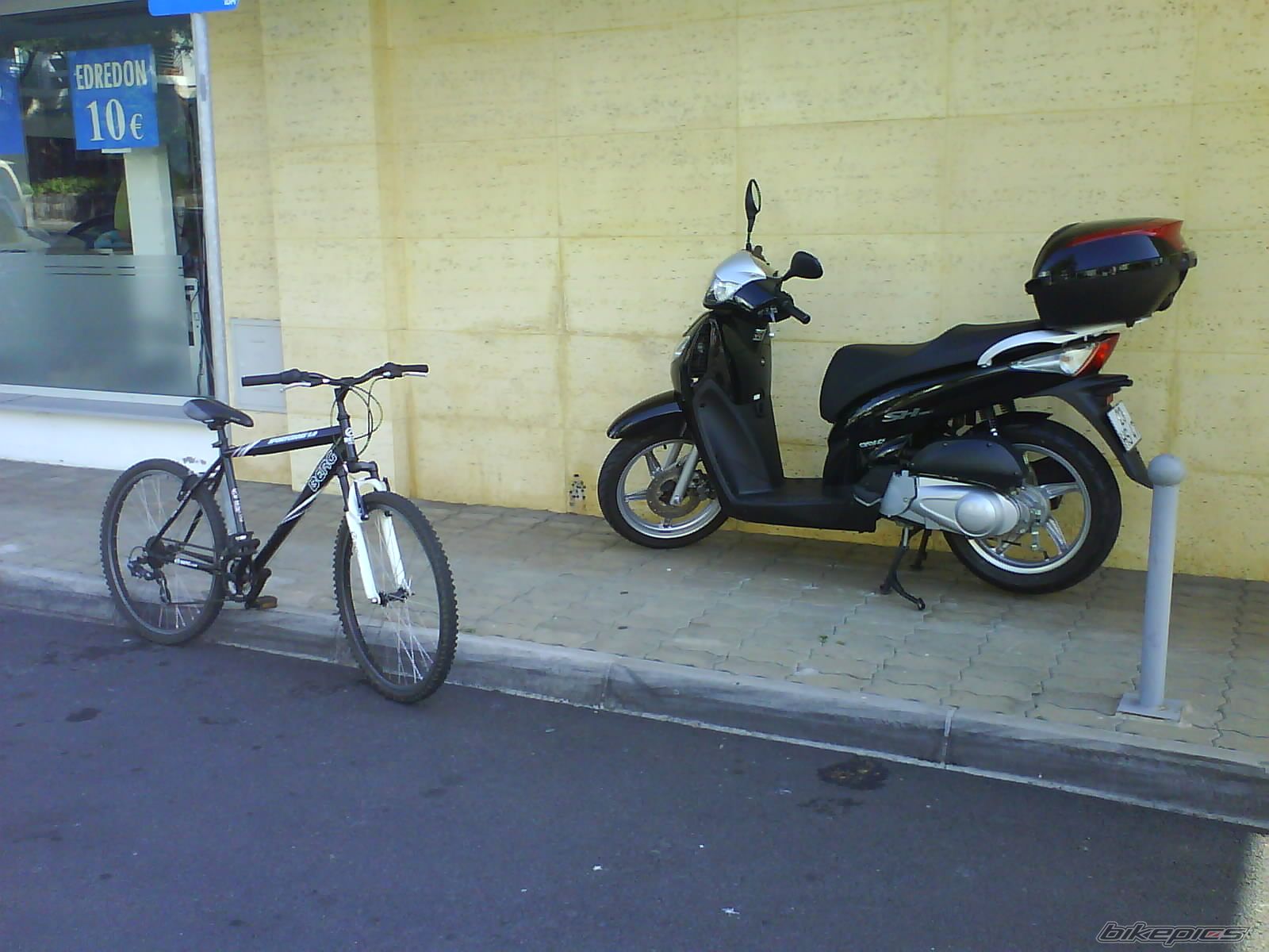Photo 2115651