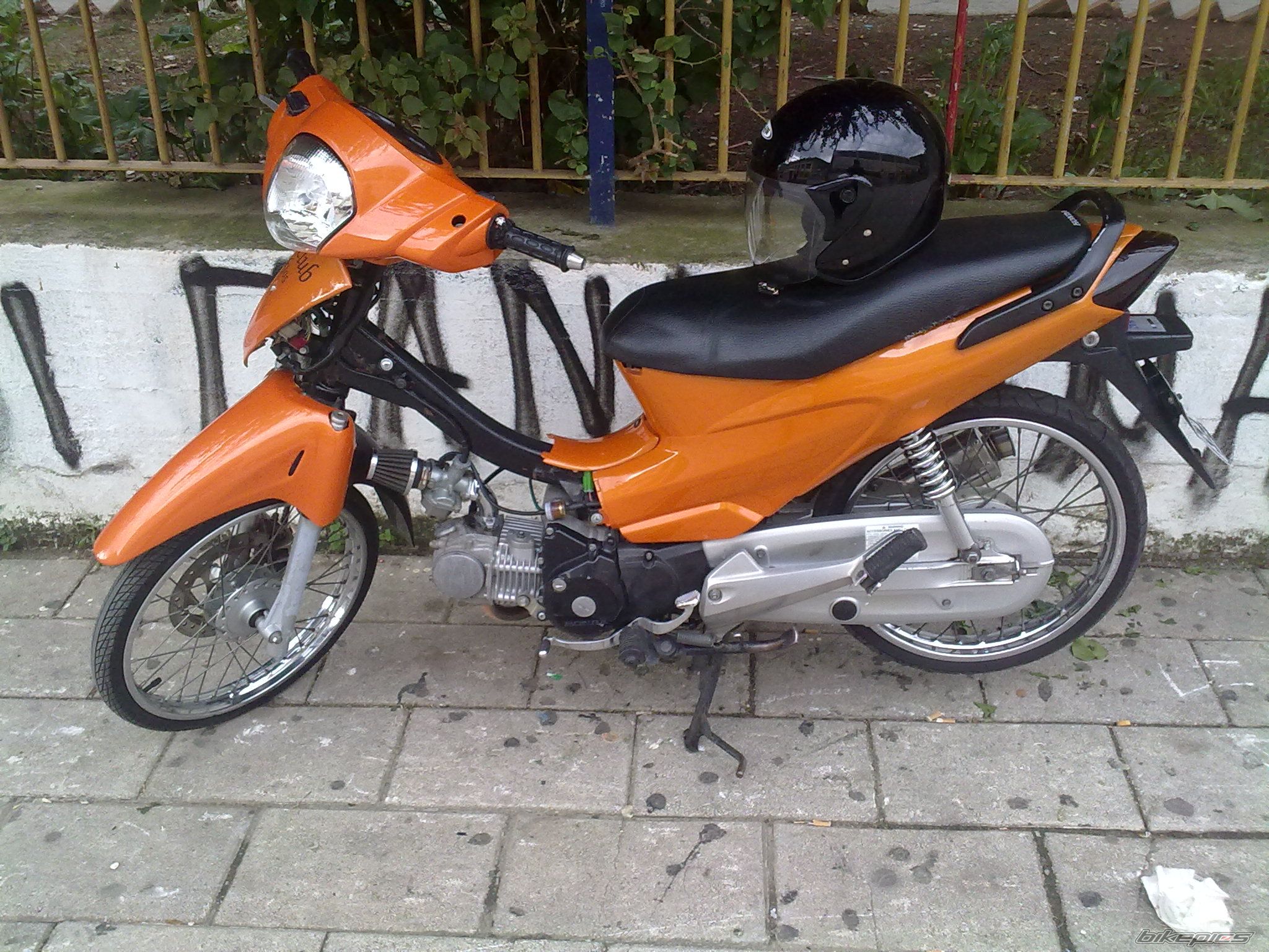 Photo 2115892