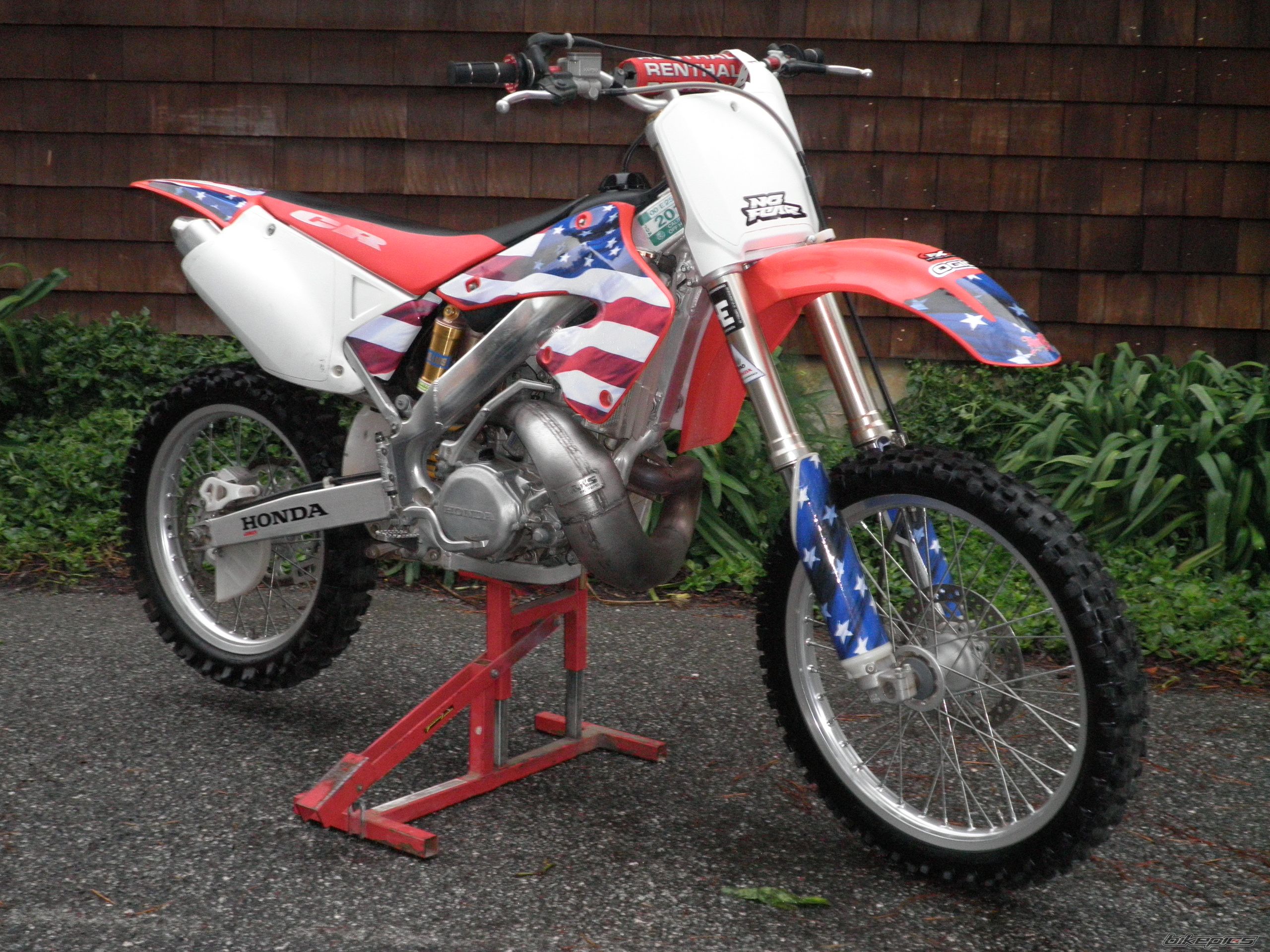 Photo 2117968