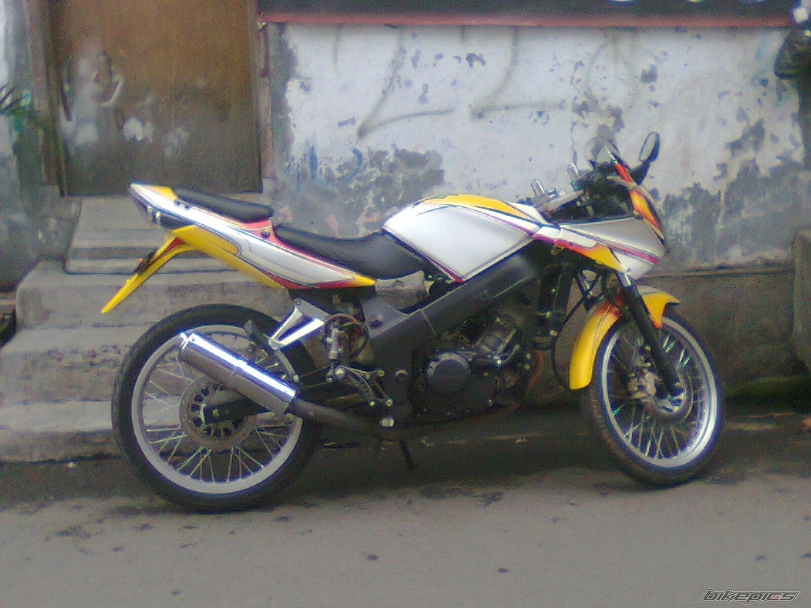Photo 2129853