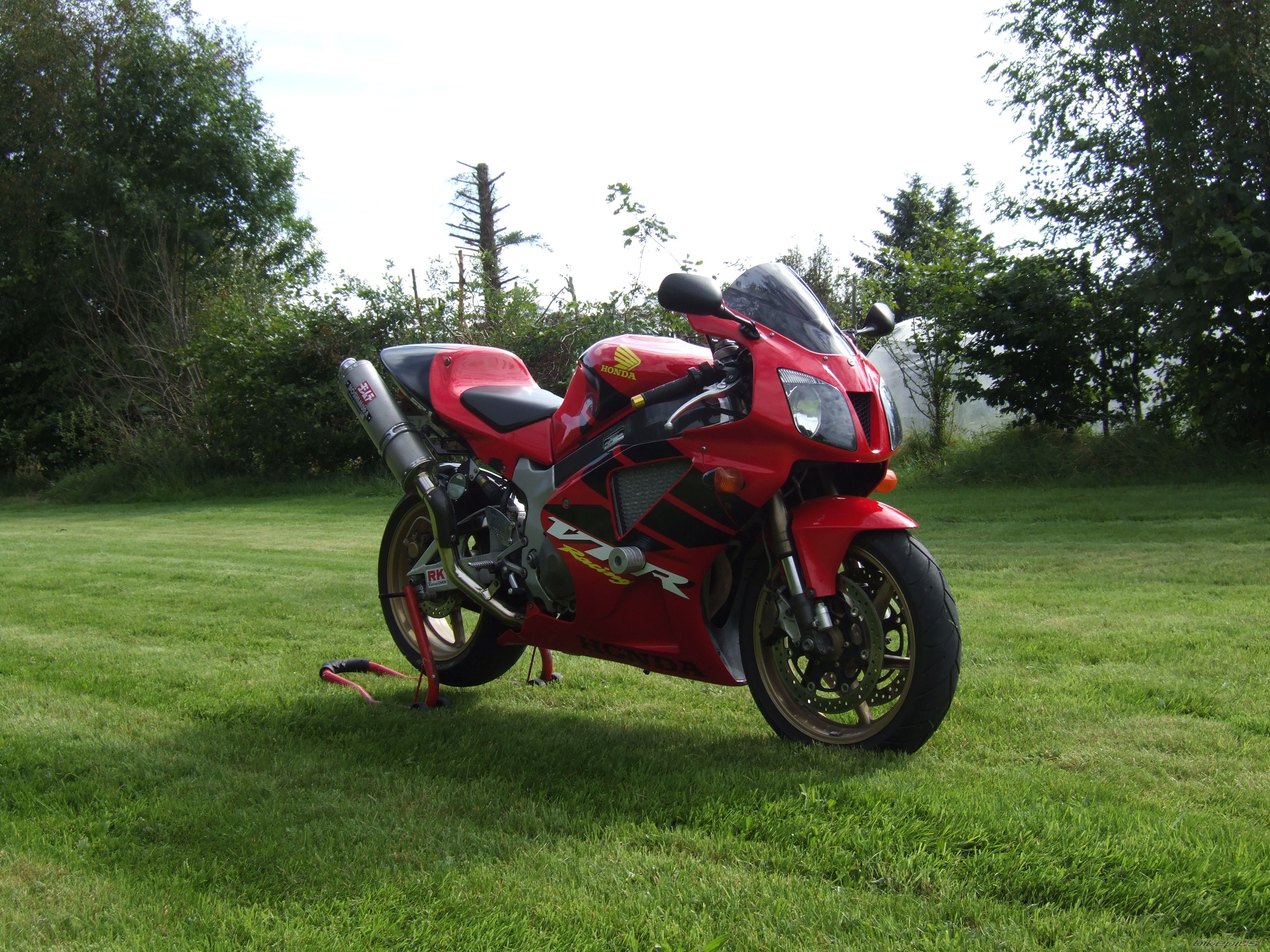 Photo 2133840