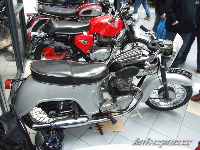Photo 2135989
