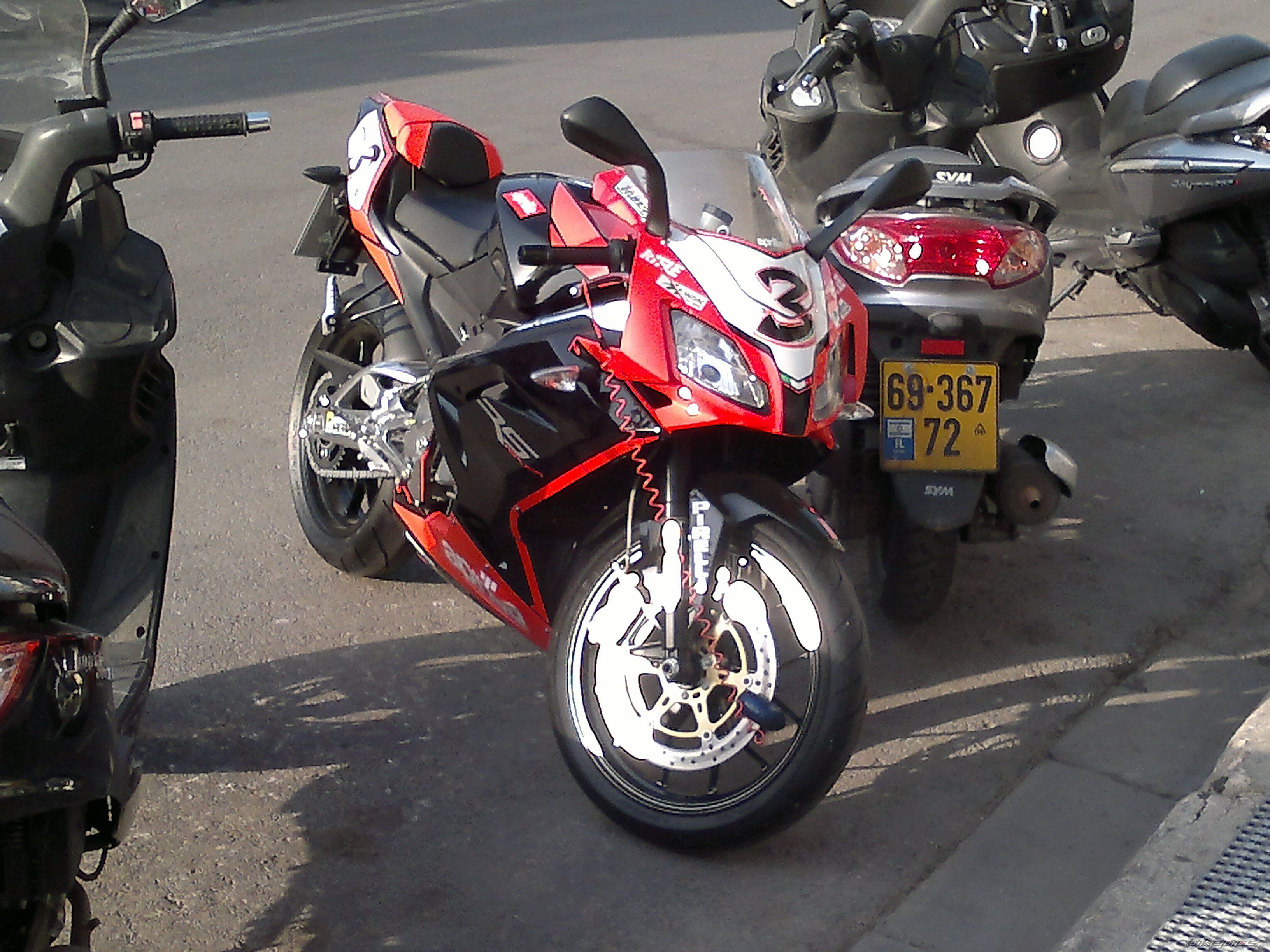 Photo 2136776