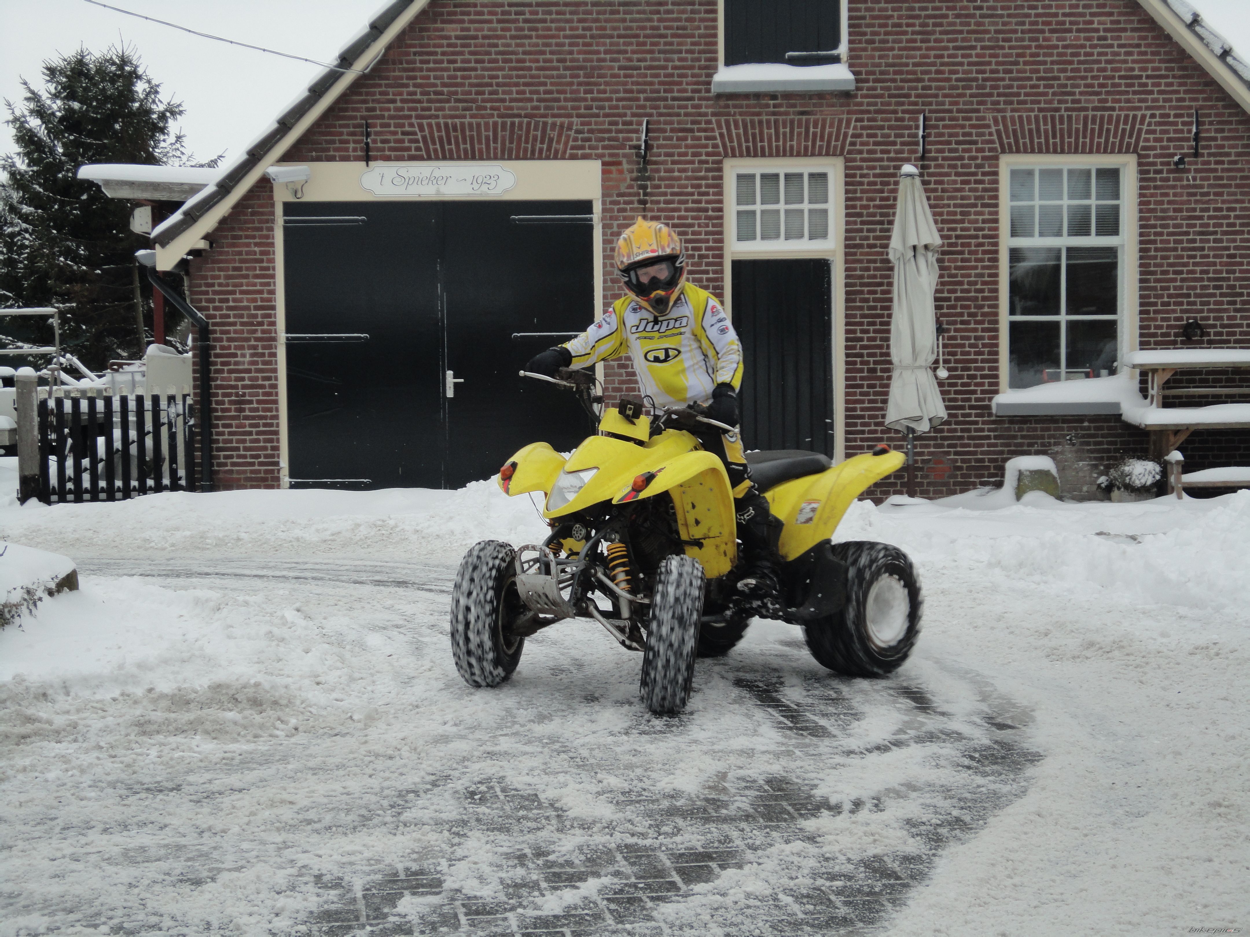 LTZ 250