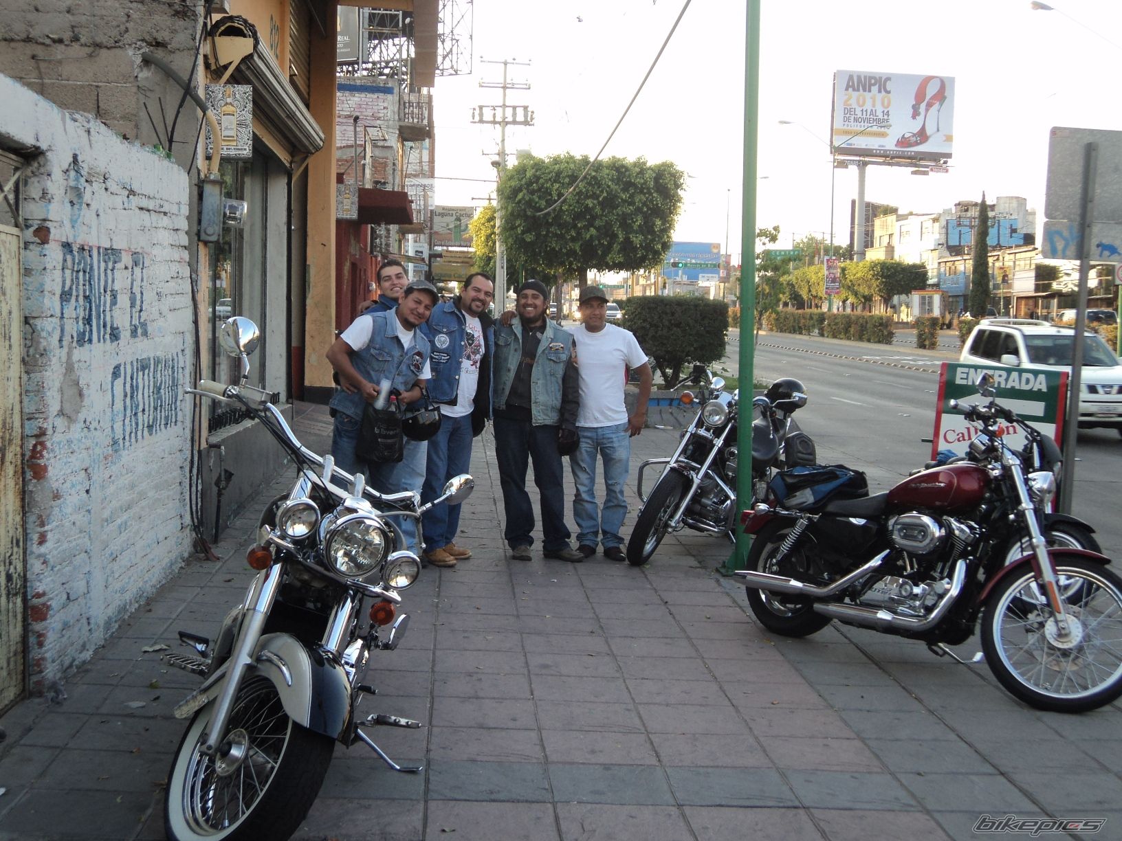 Photo 2138921