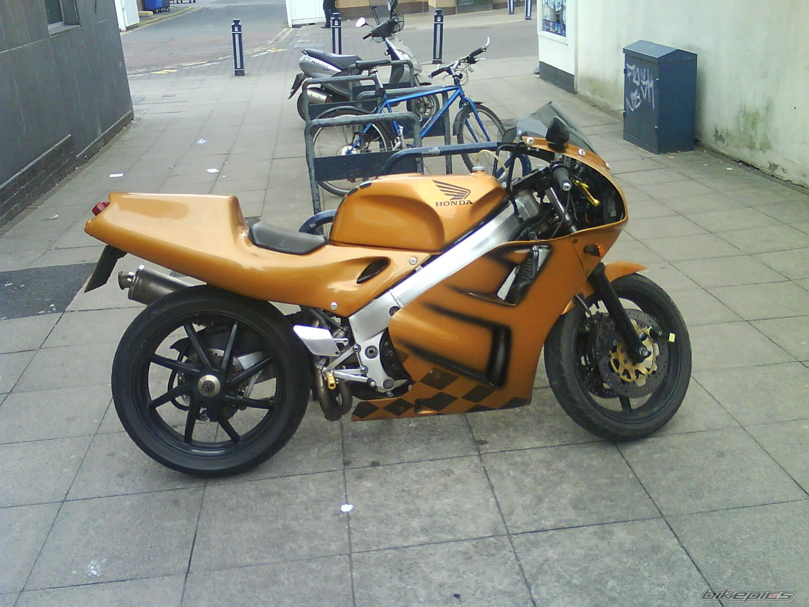 Photo 2139699