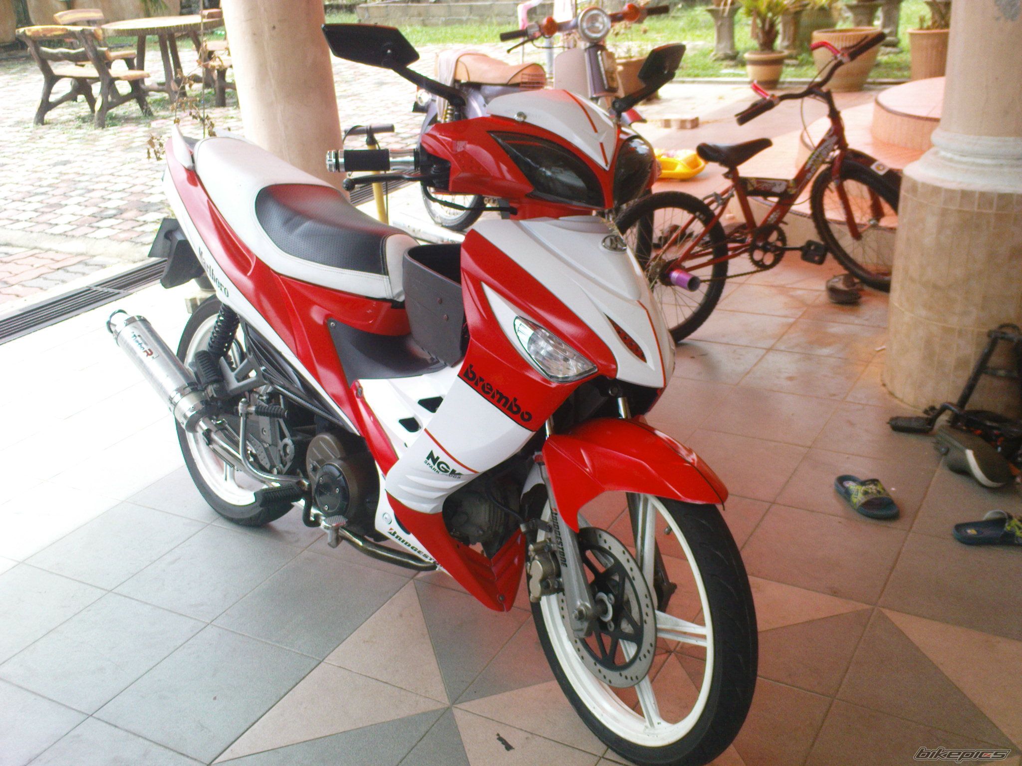 Photo 2140799