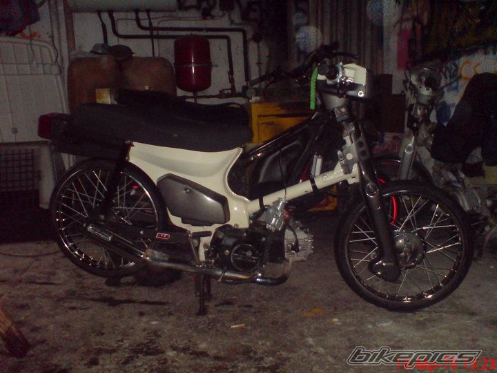 Photo 2141002