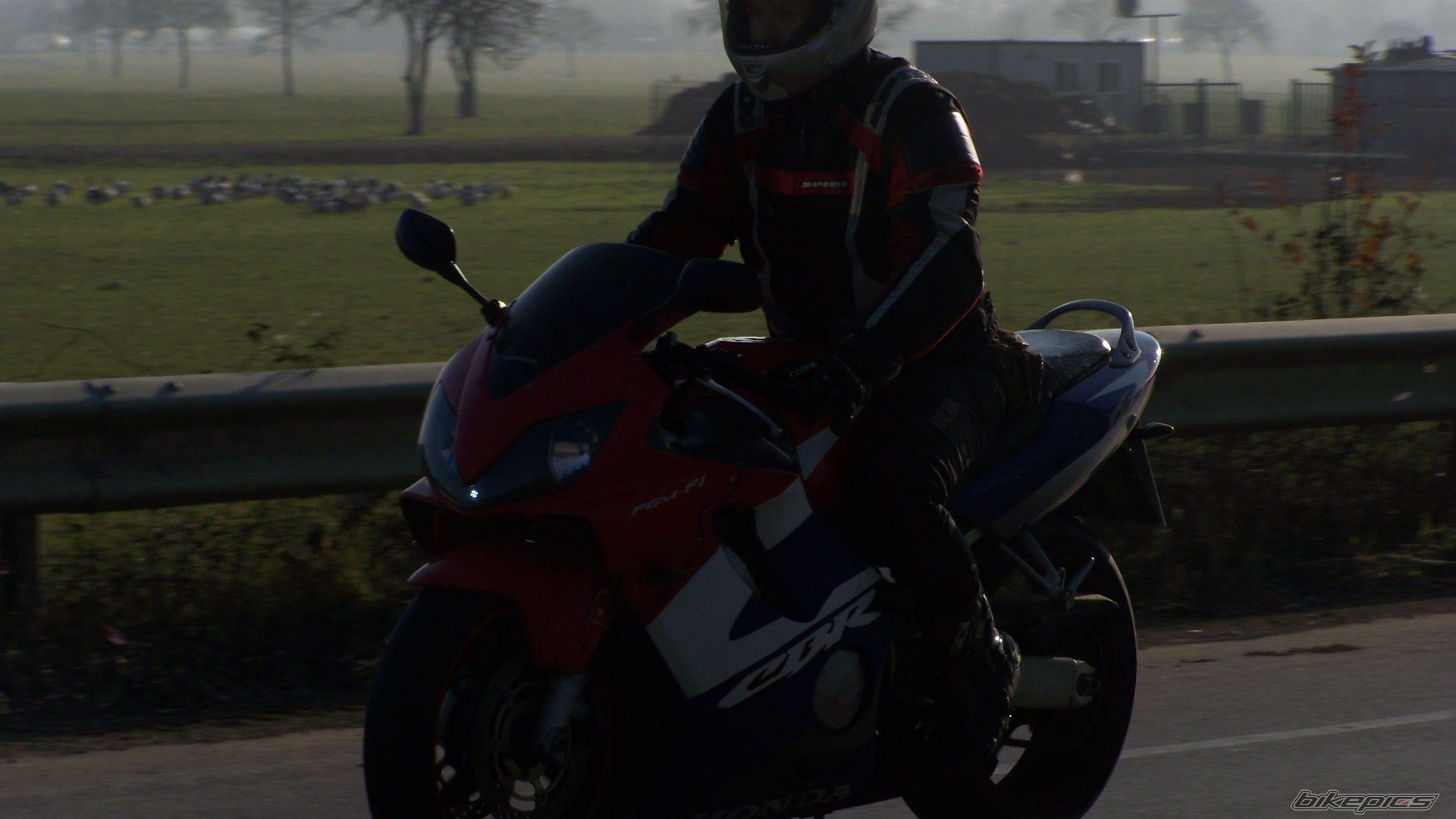 Photo 2141711