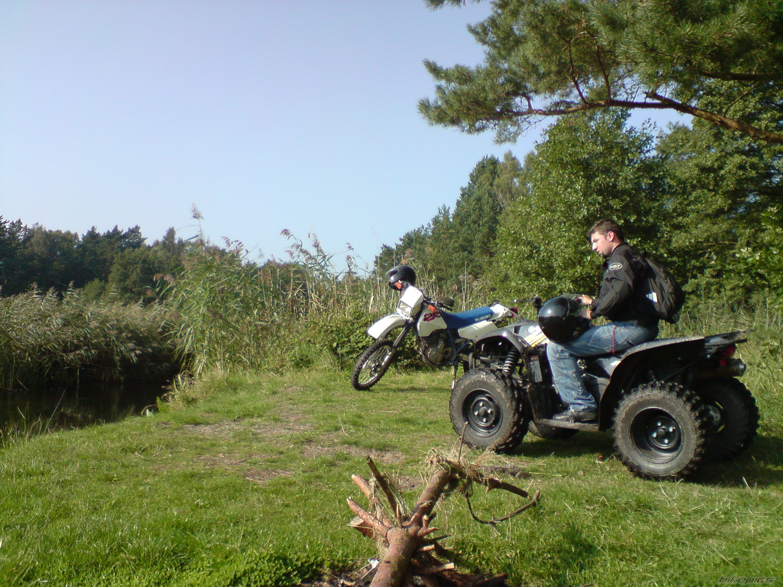 Photo 2141793