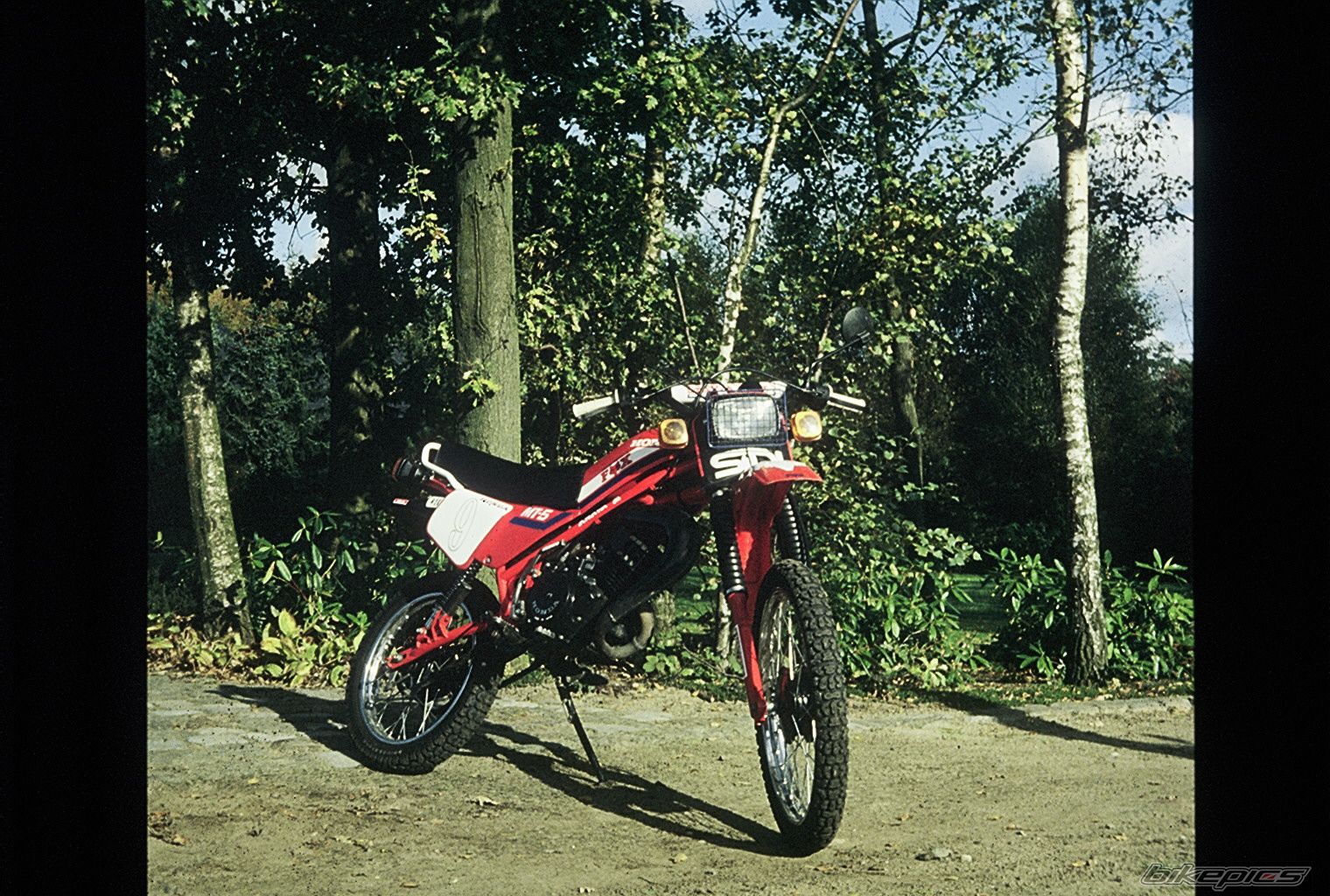 Photo 2141836