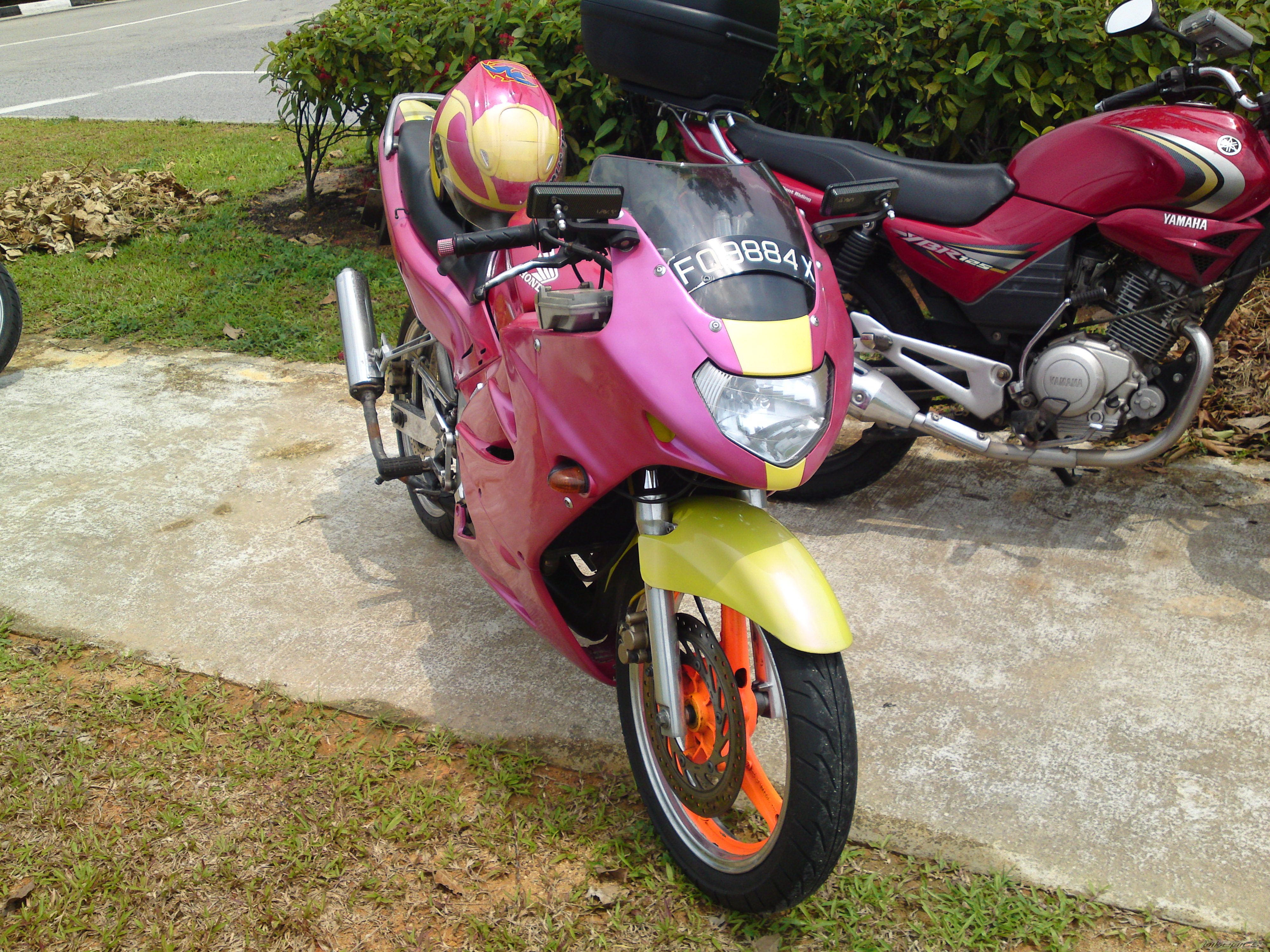Photo 2141841
