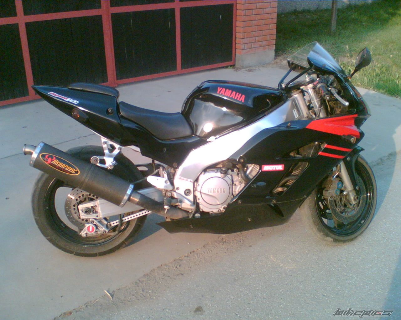 Photo 2143048