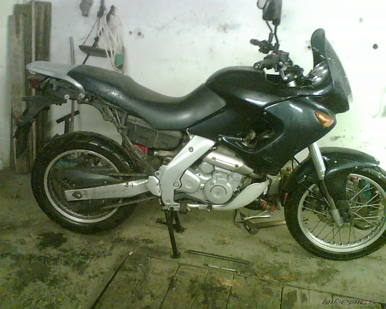 Photo 2143057