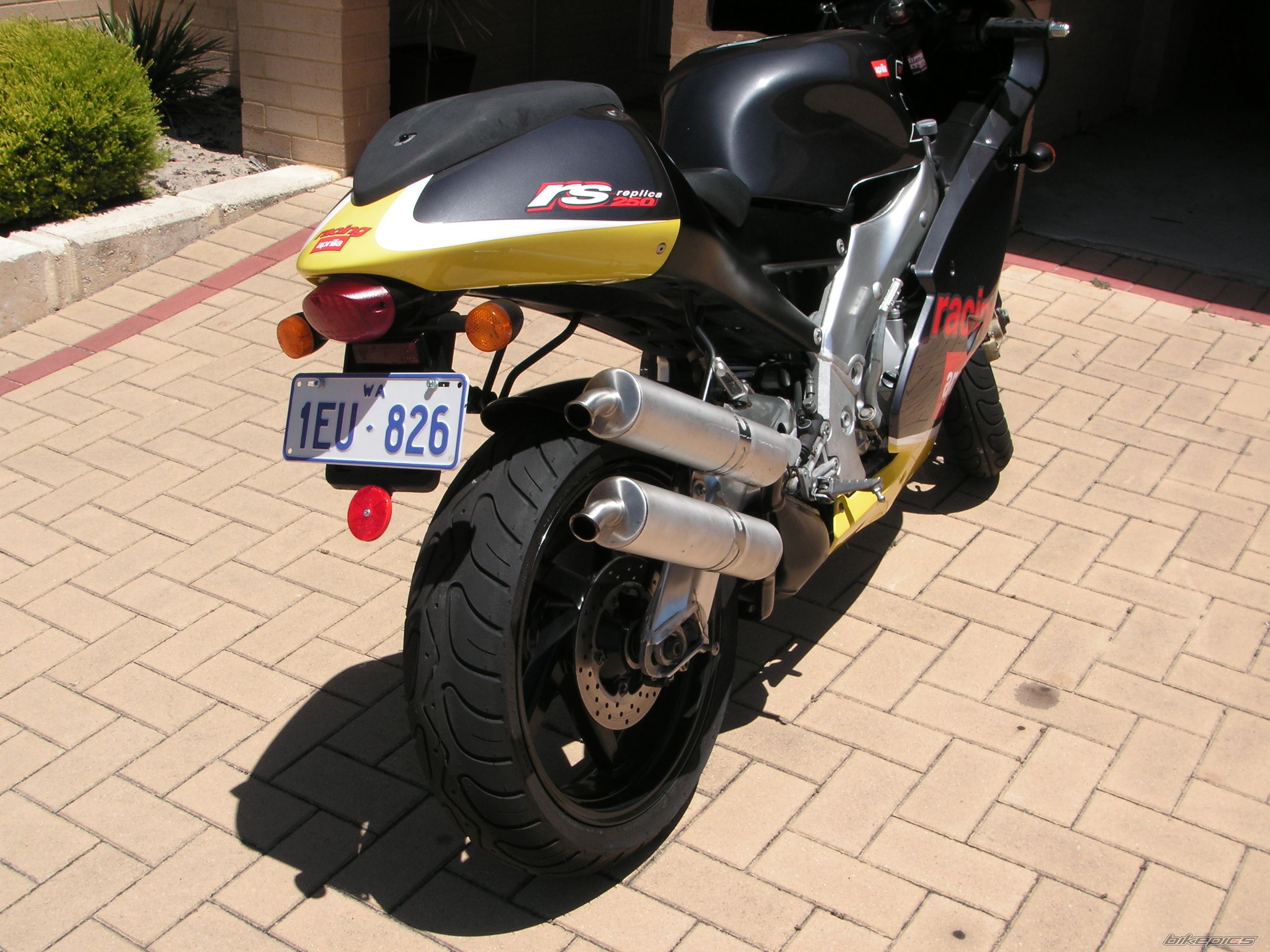 Photo 2143079