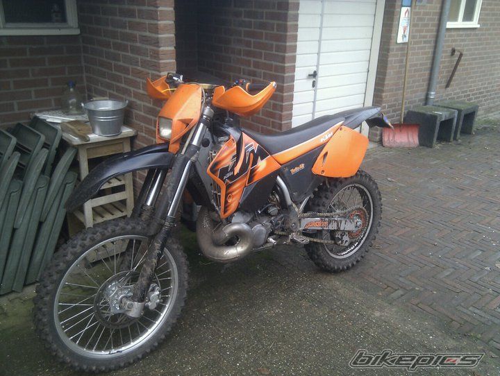 Photo 2143330