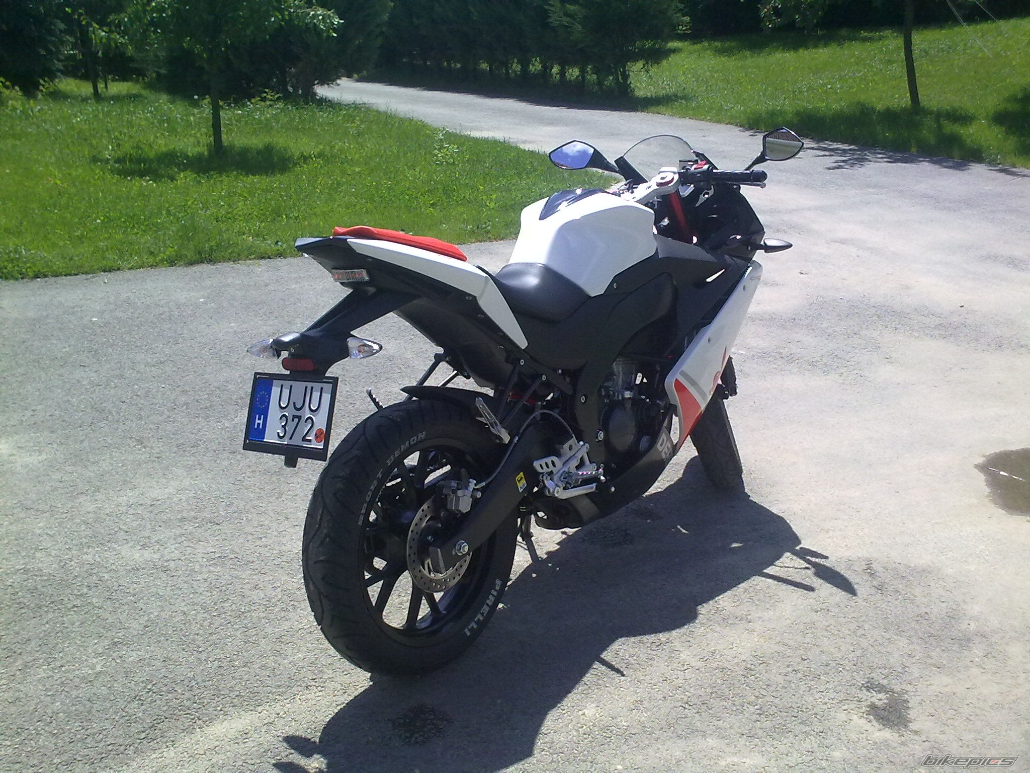 Photo 2143429