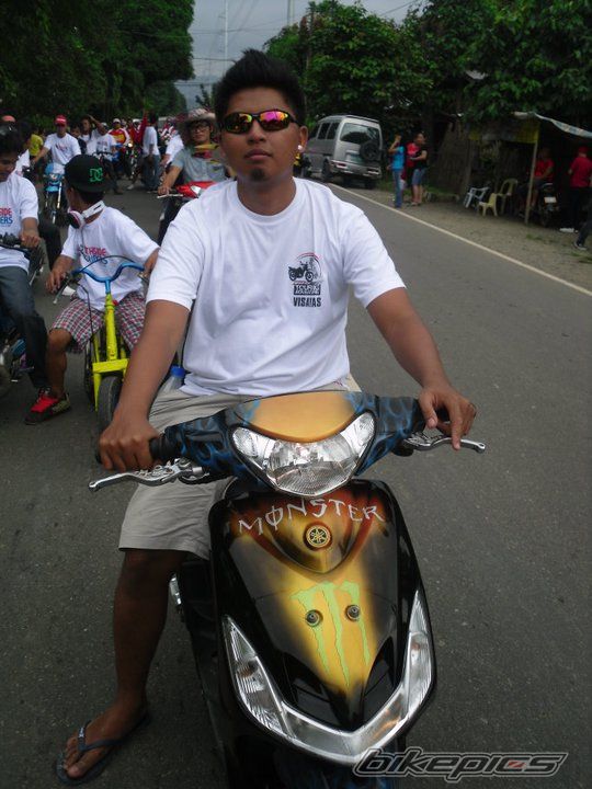 Photo 2143924