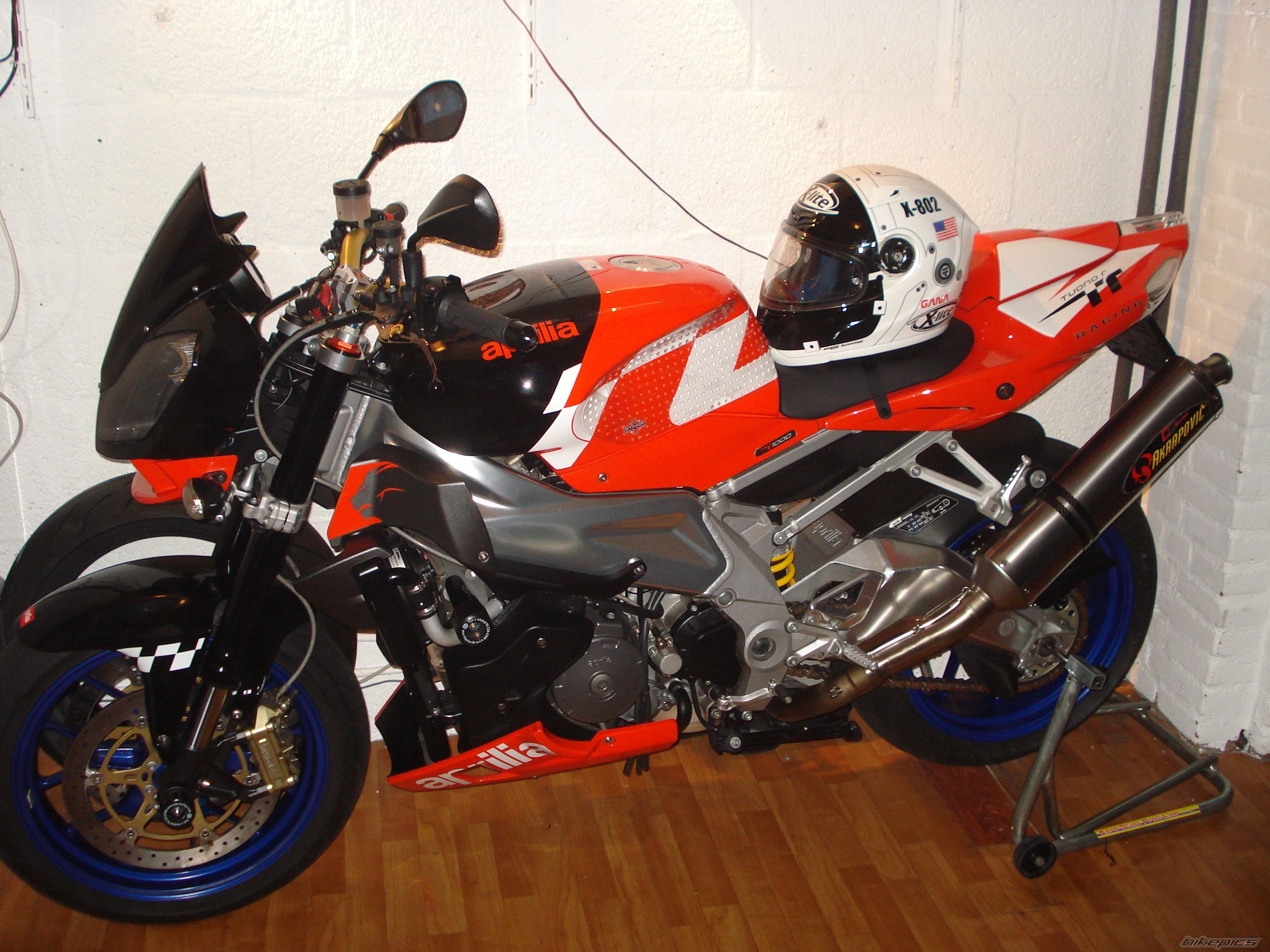 Photo 2144159