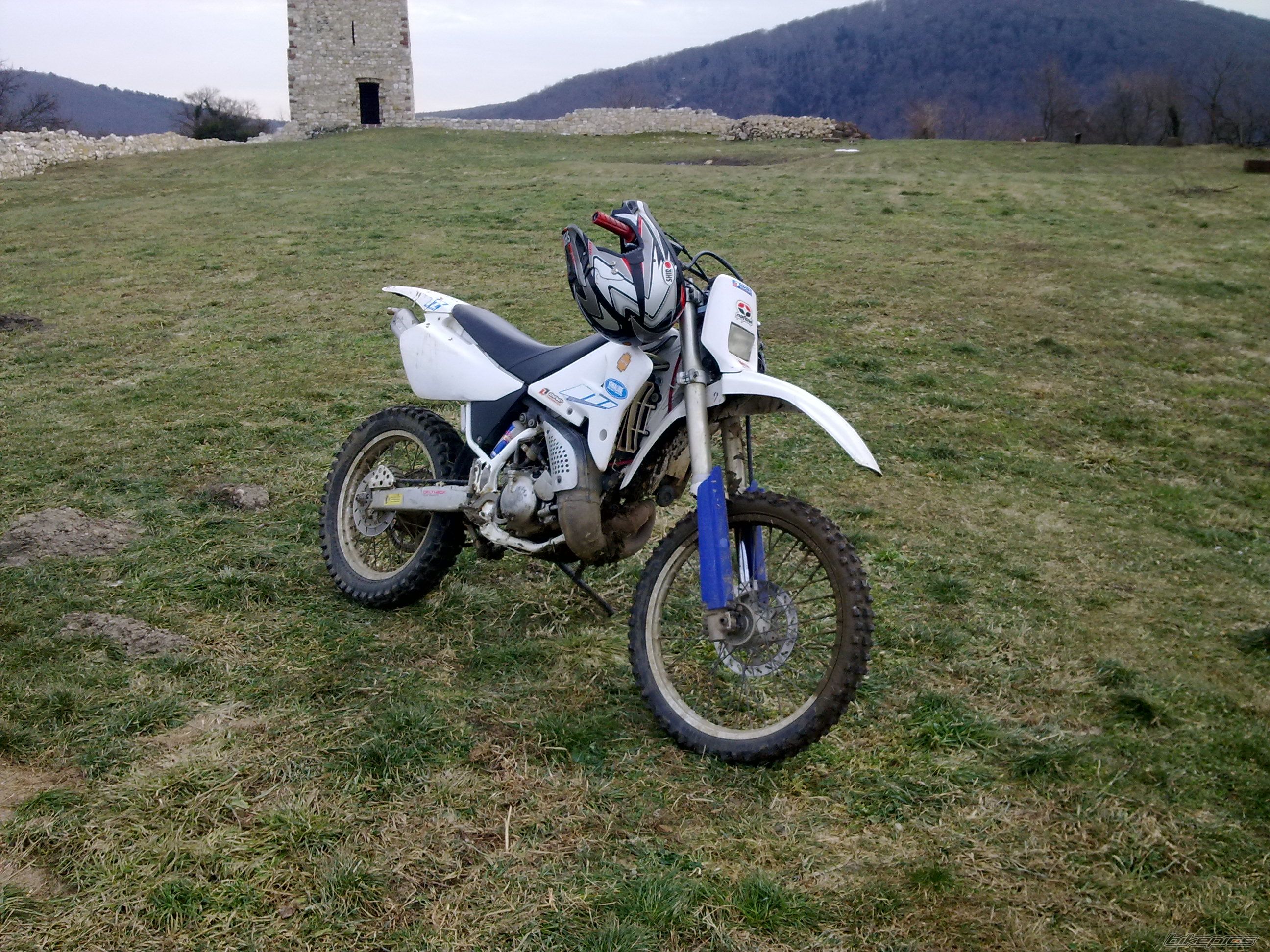 Photo 2144255