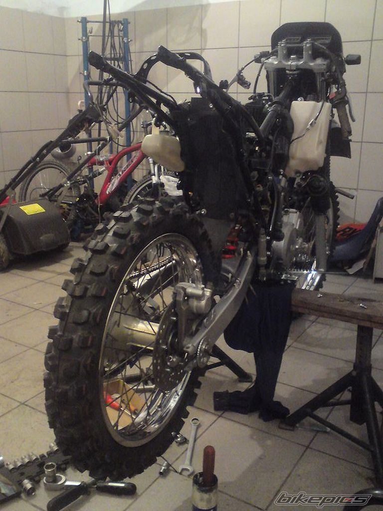 Photo 2144725