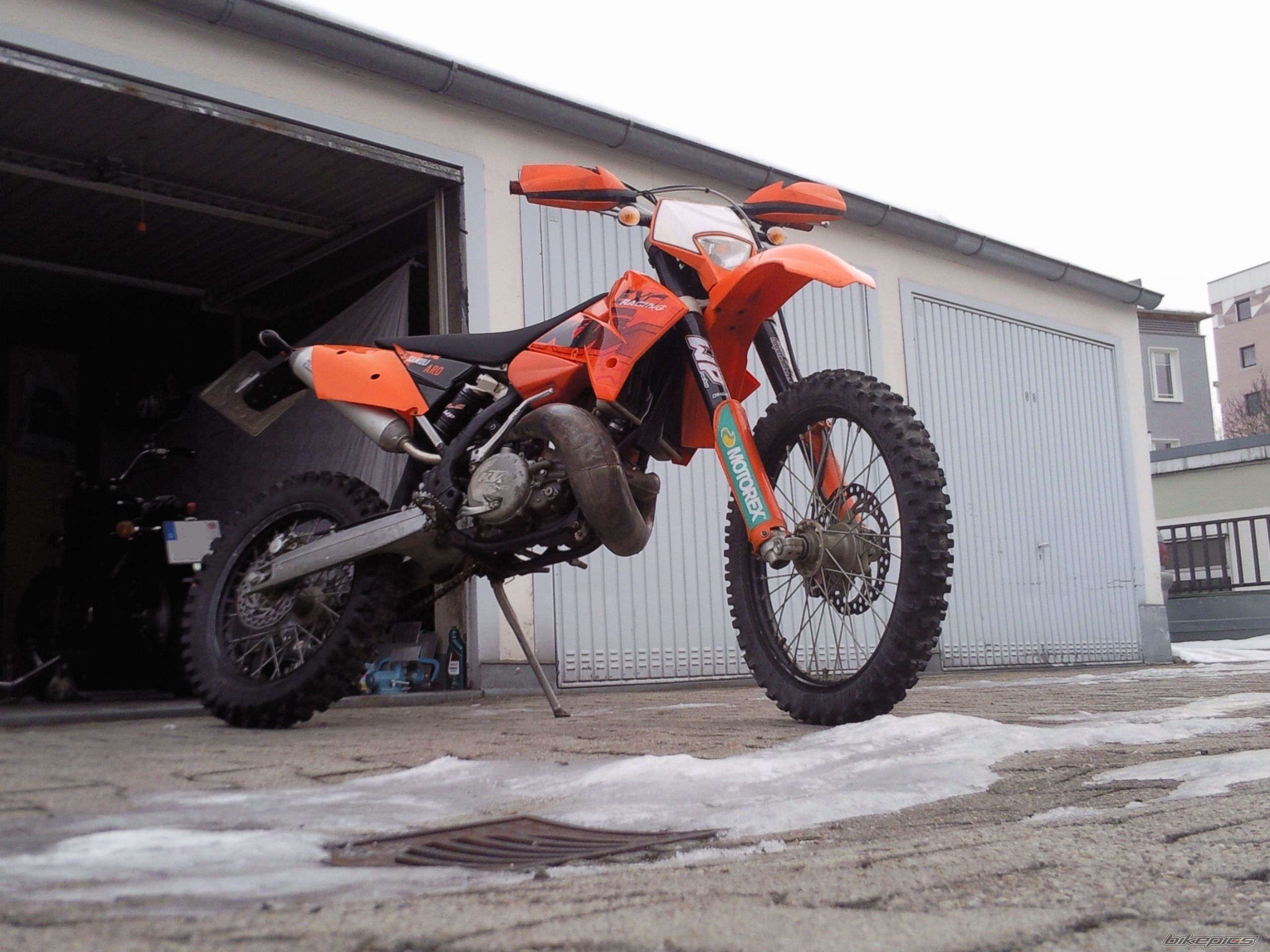 Photo 2144760