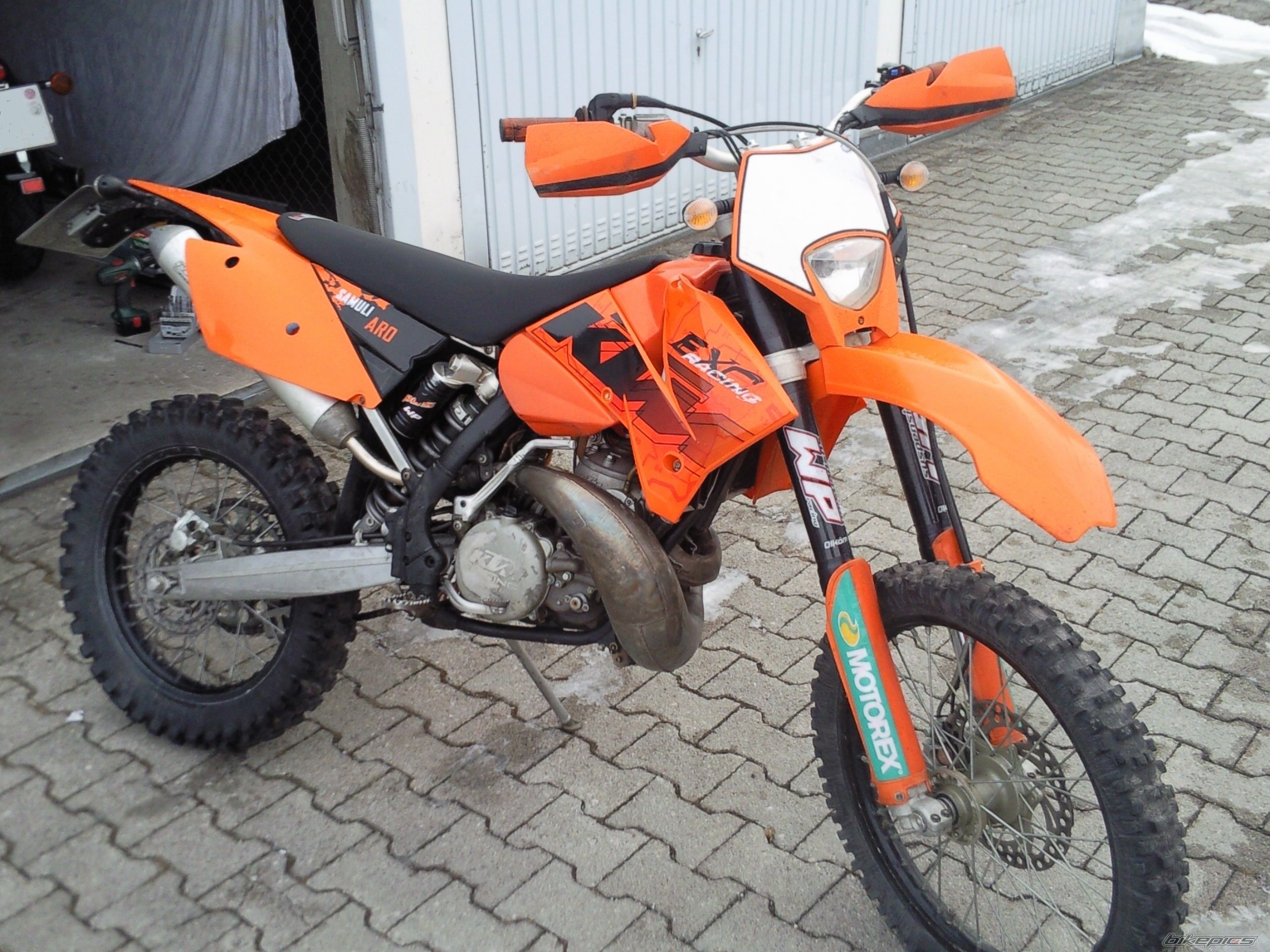 Photo 2144786
