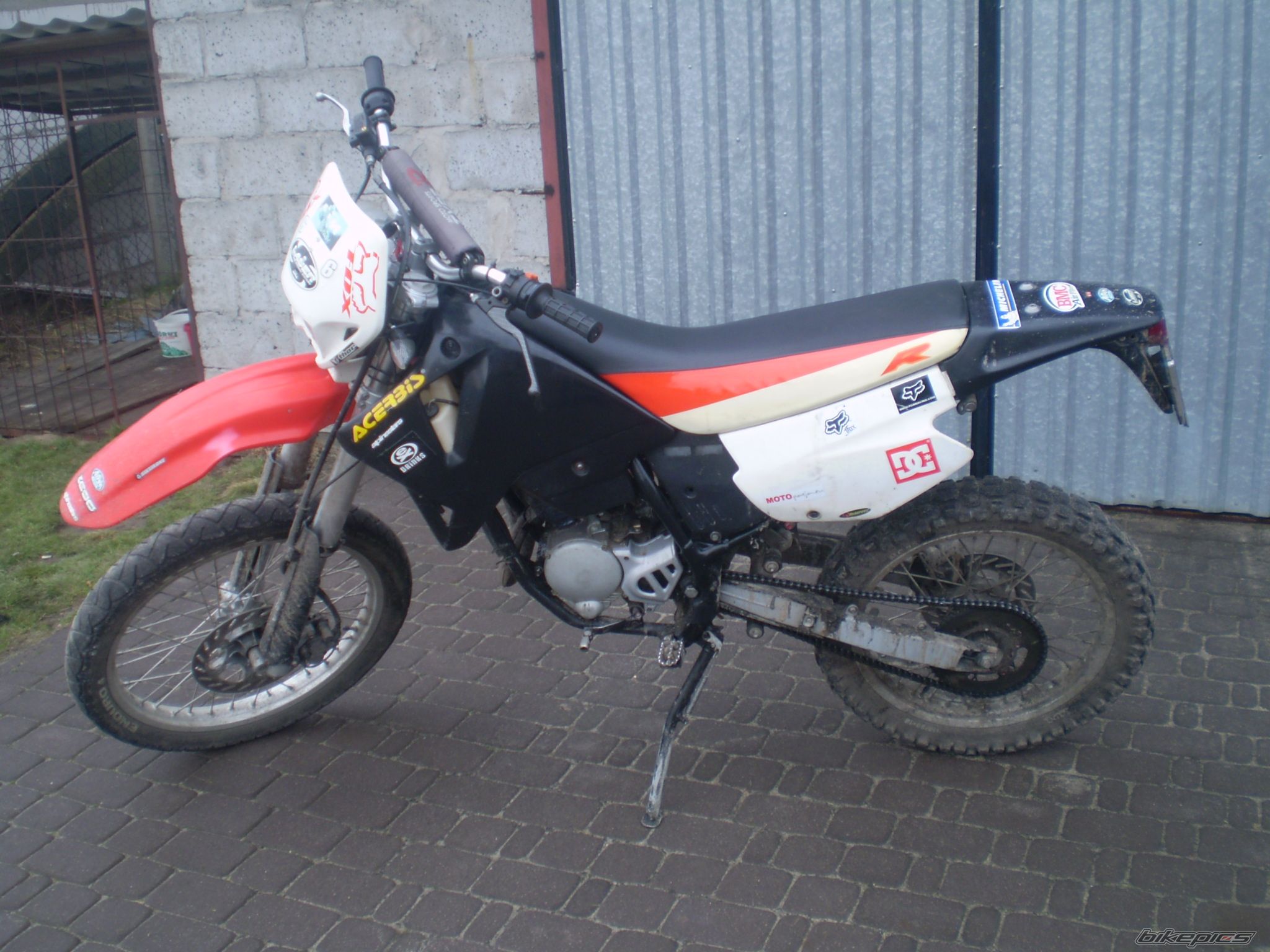 Photo 2144918