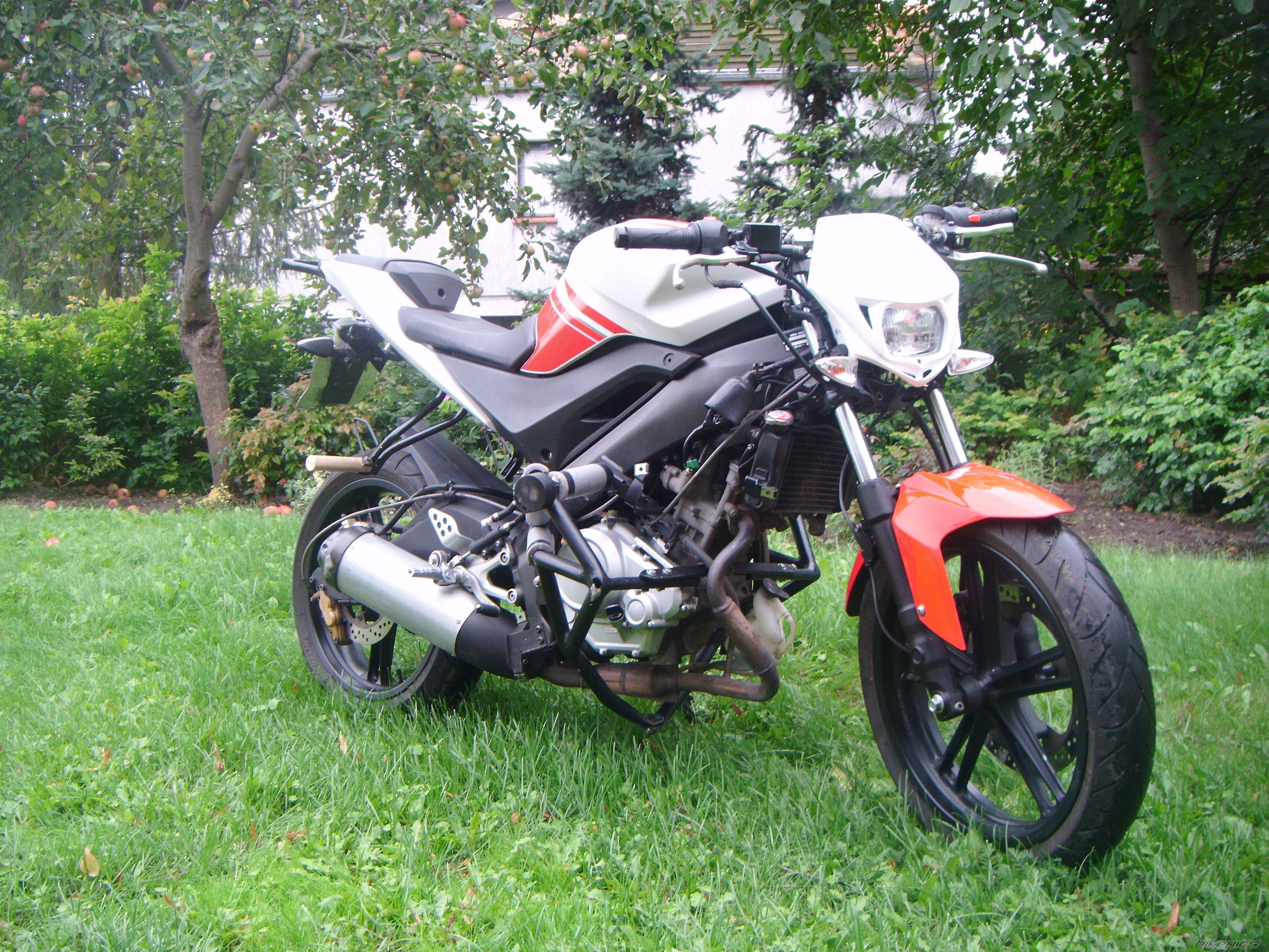 Photo 2145089