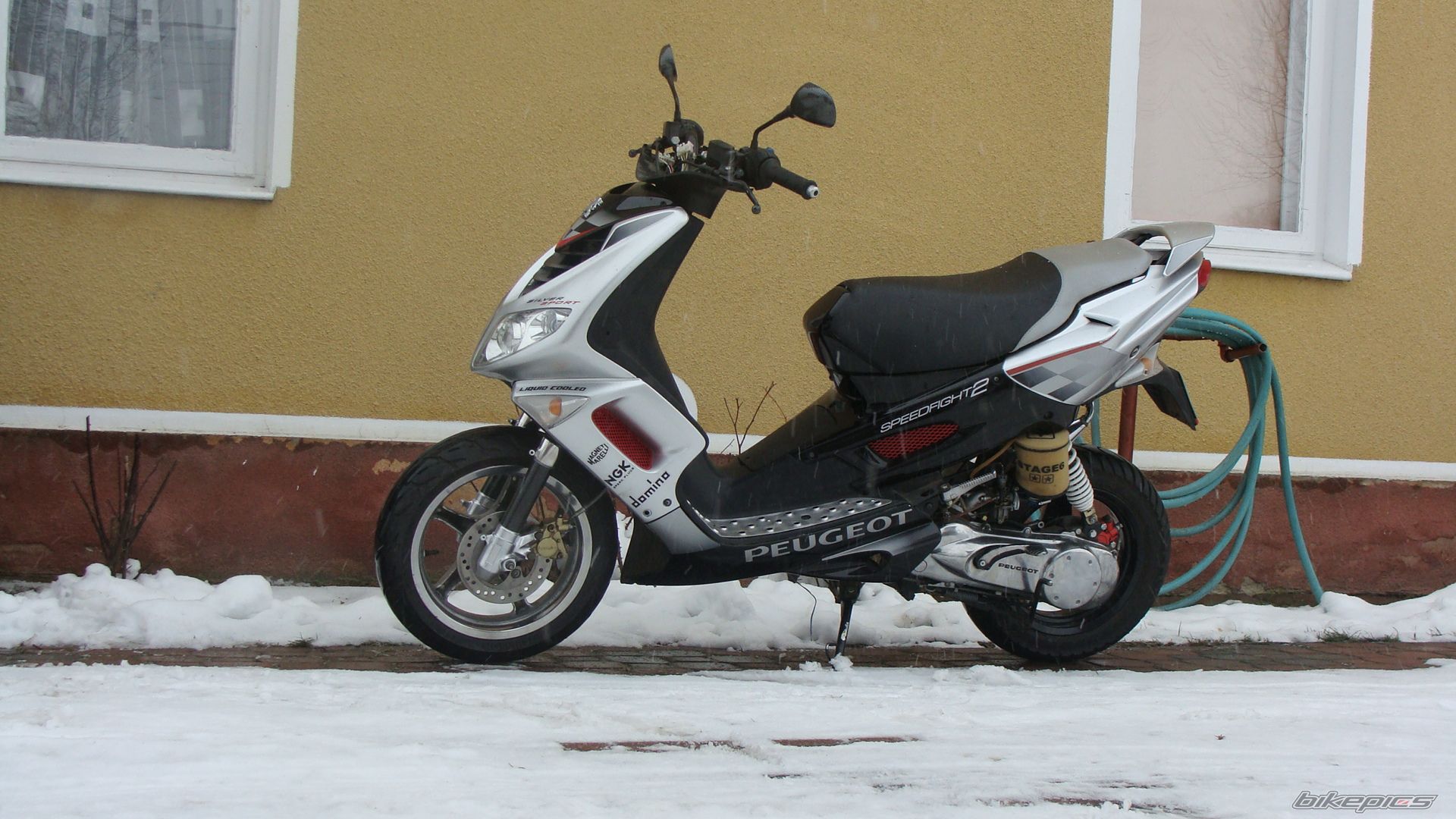 Photo 2145397