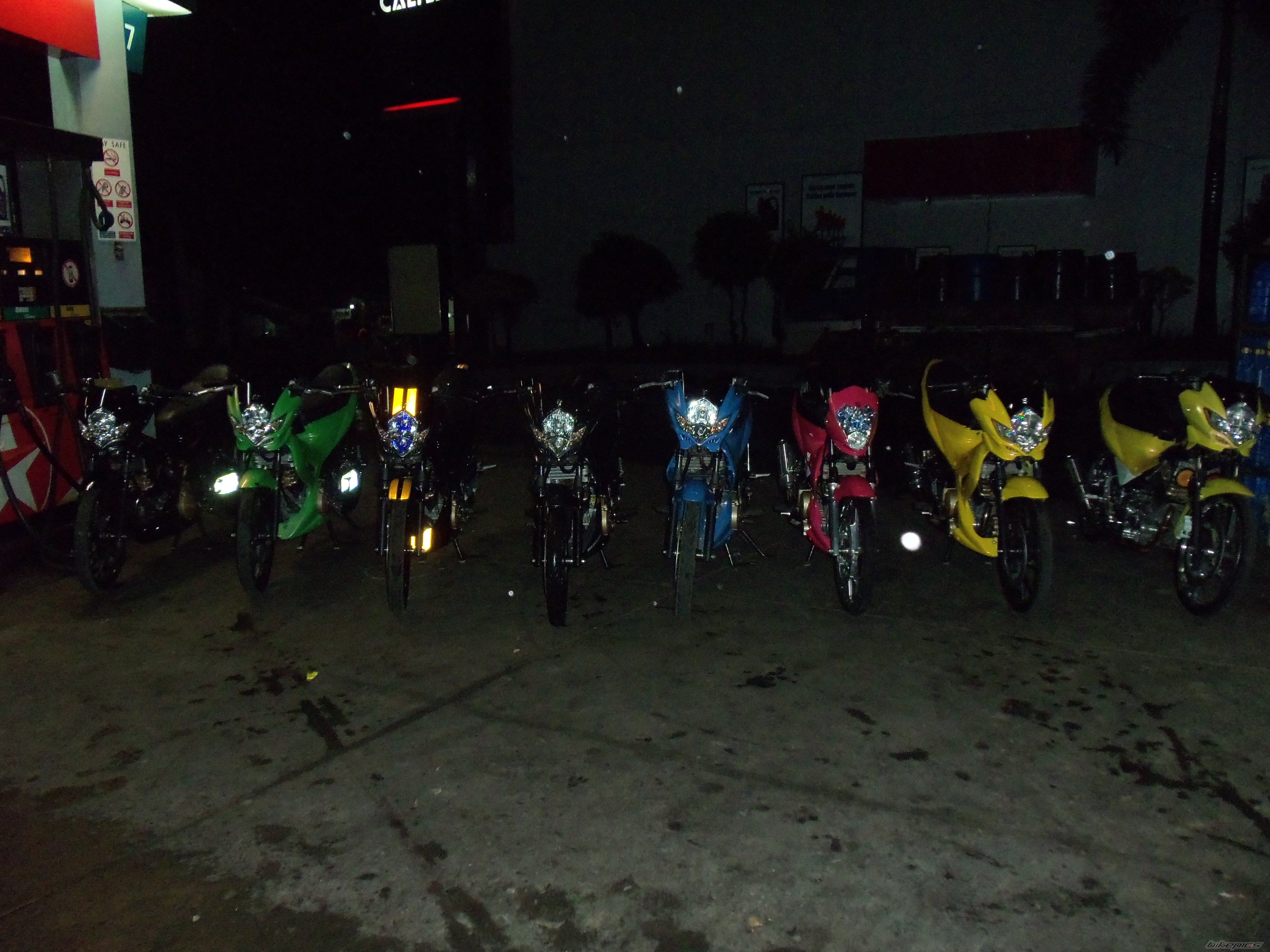 Photo 2145576
