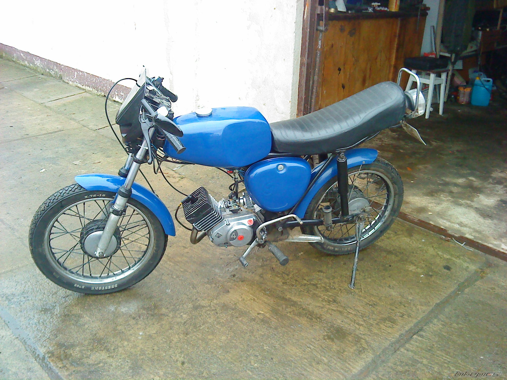 Photo 2145988
