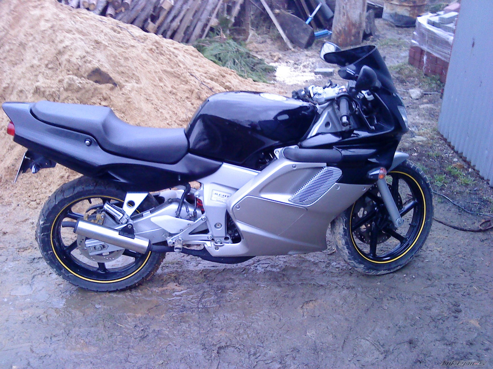 Photo 2148029
