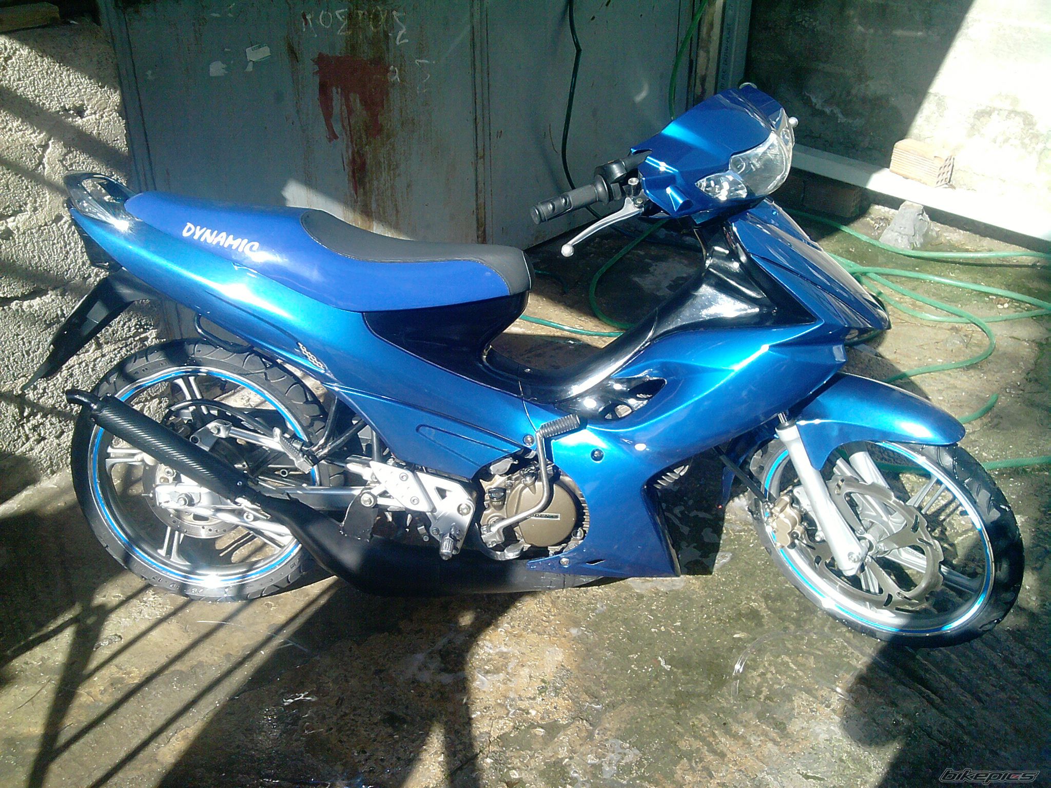 Photo 2150346