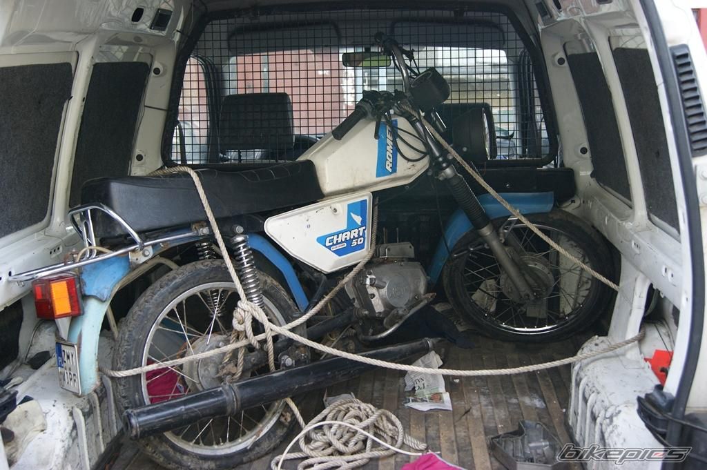 Photo 2151360