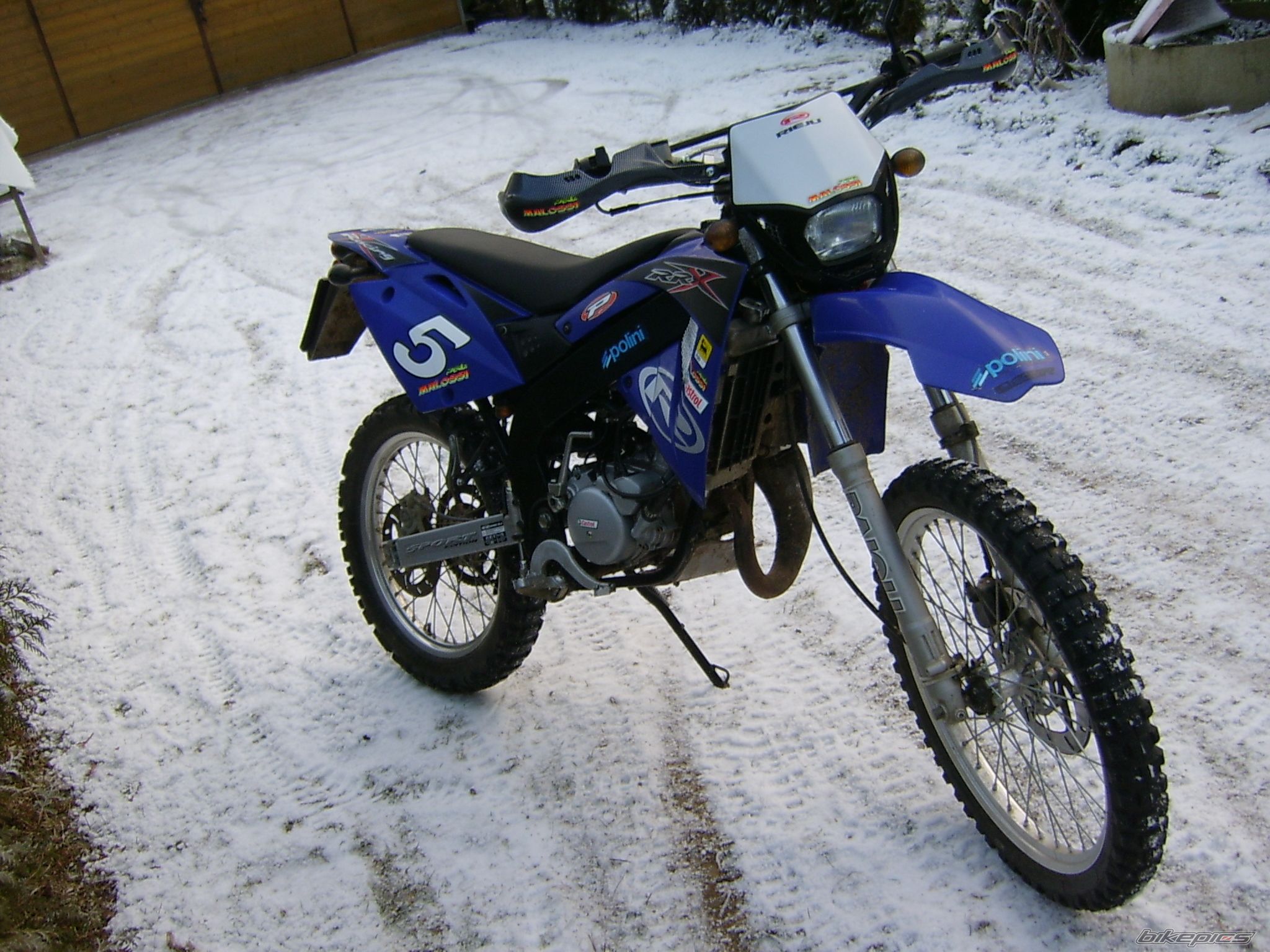 Photo 2153932
