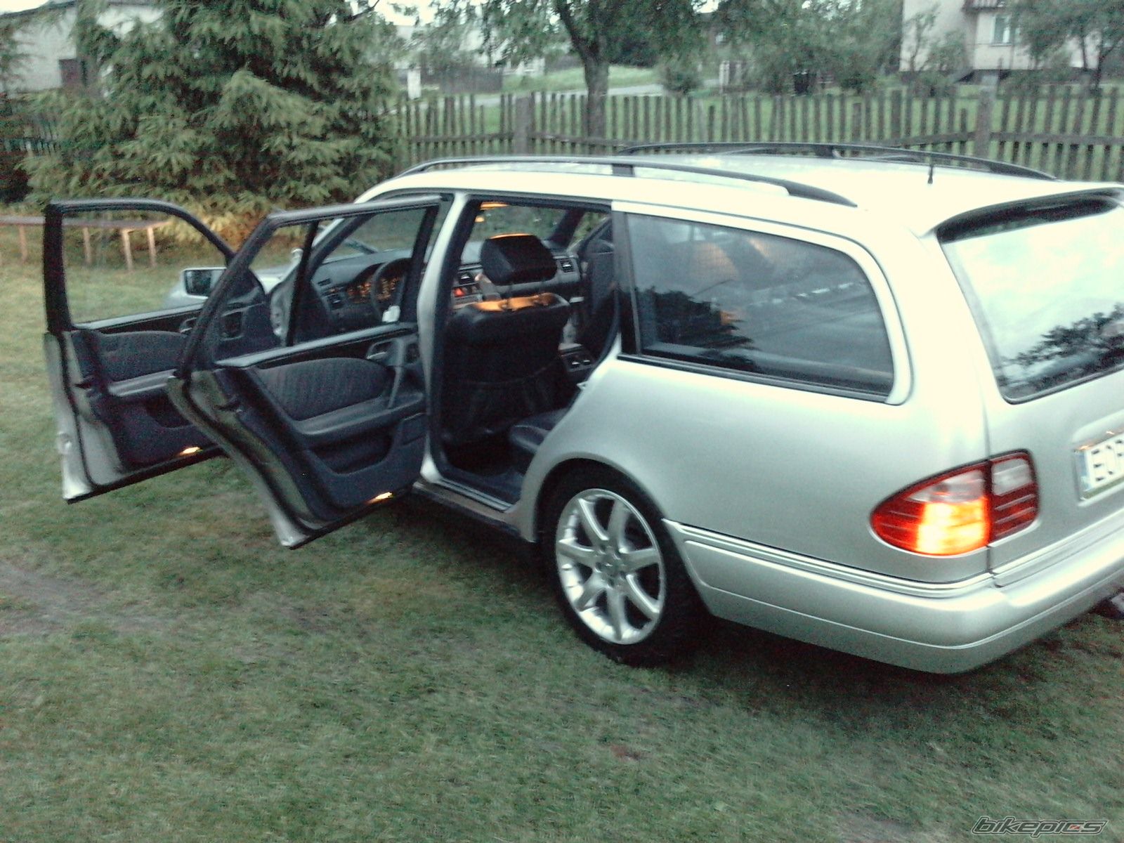 Photo 2156807