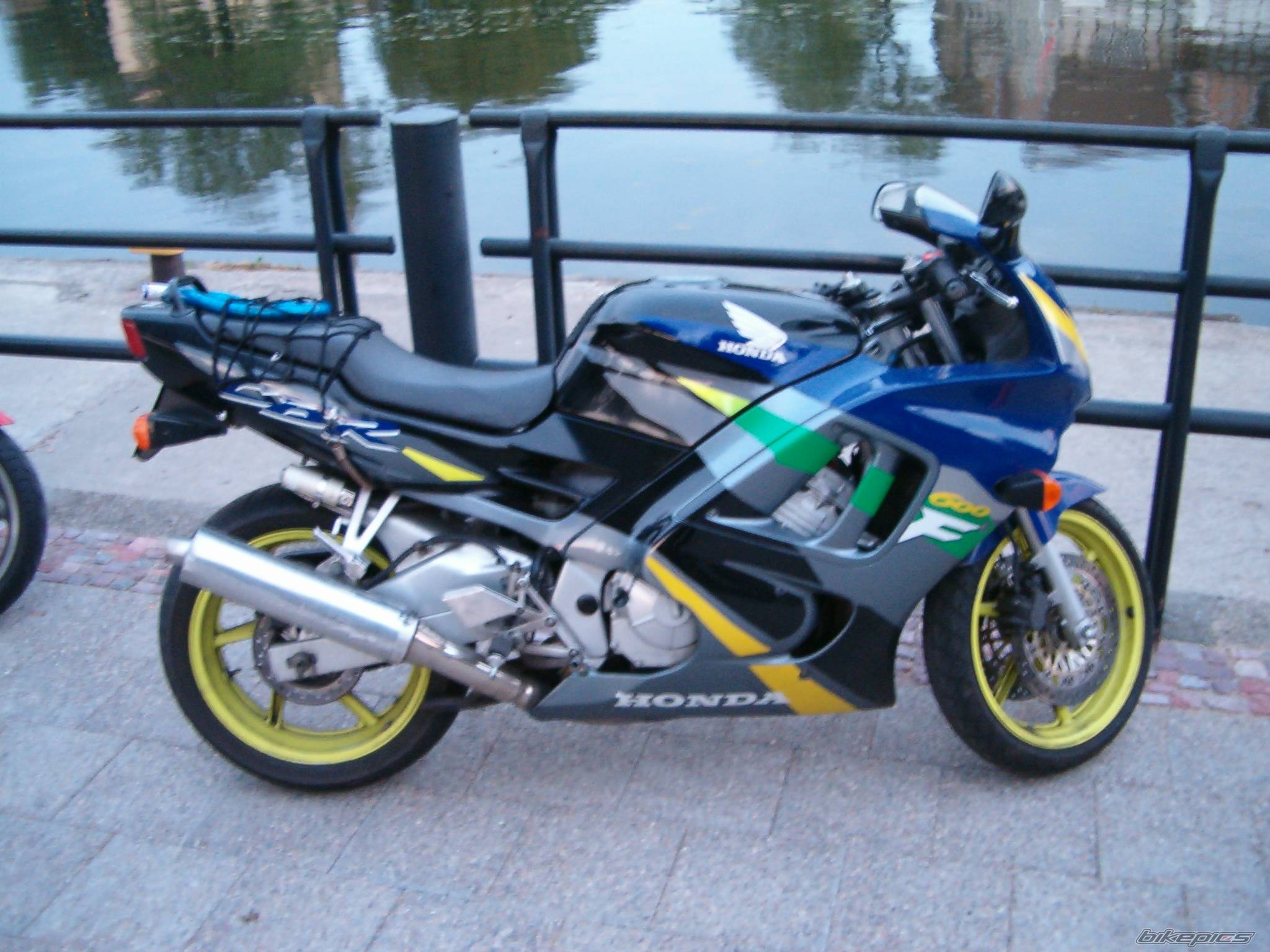 Photo 215751