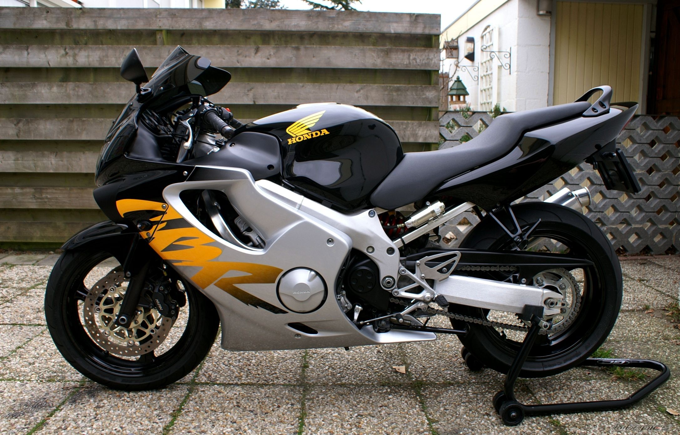 Photo 2169032