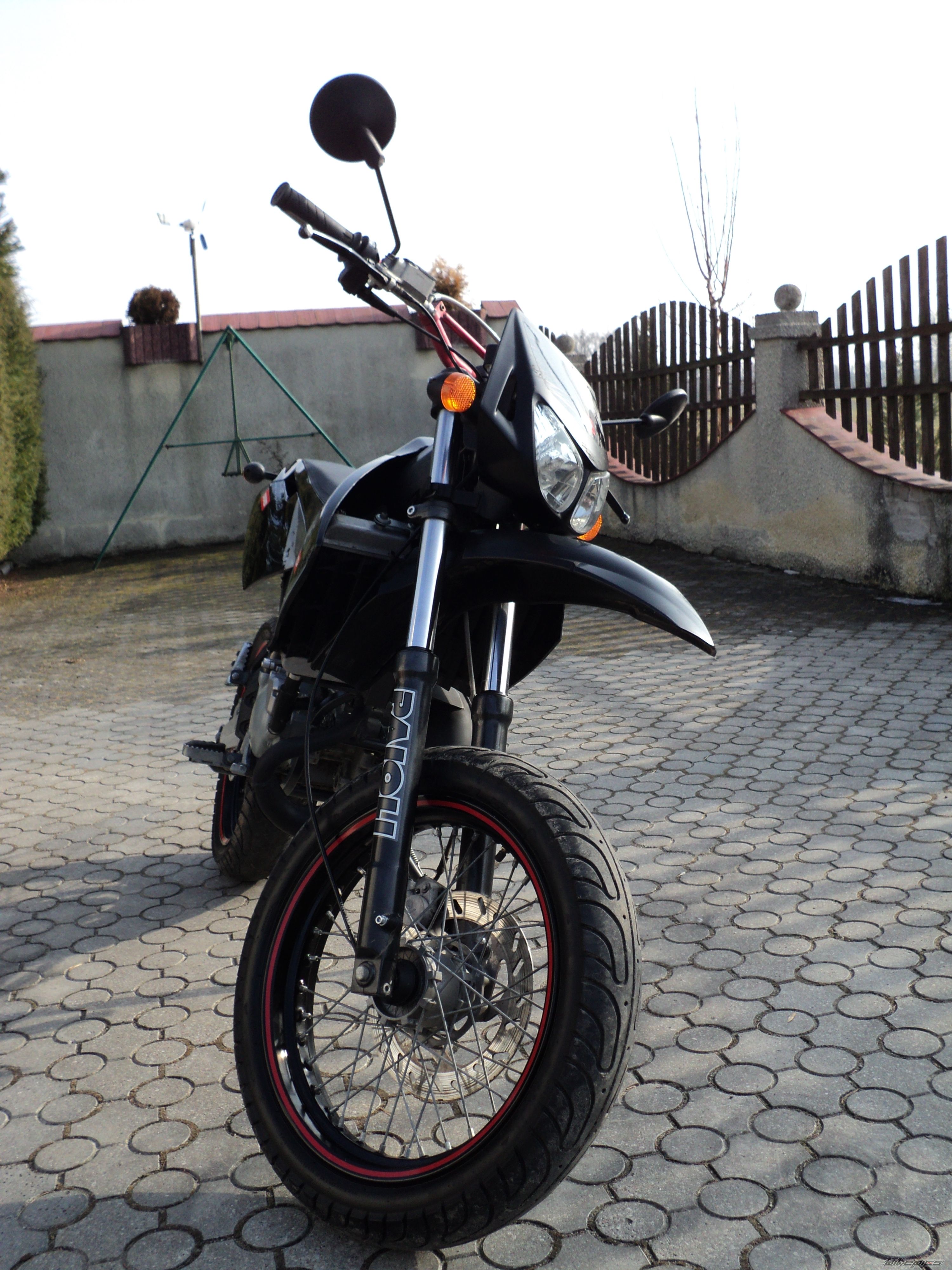Photo 2175913