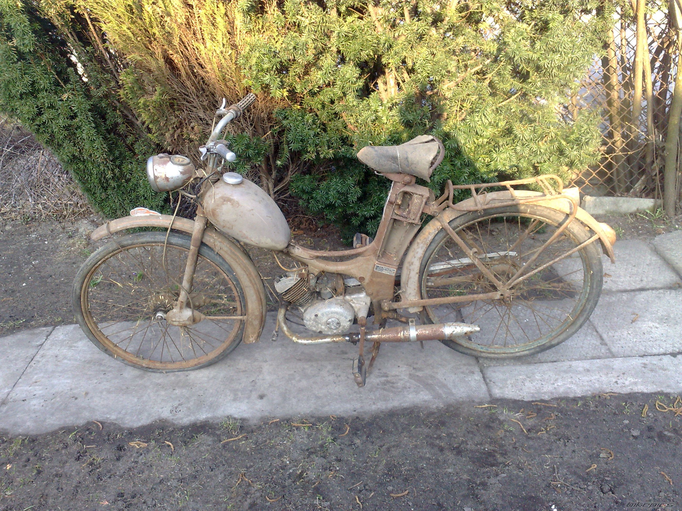 Photo 2182410