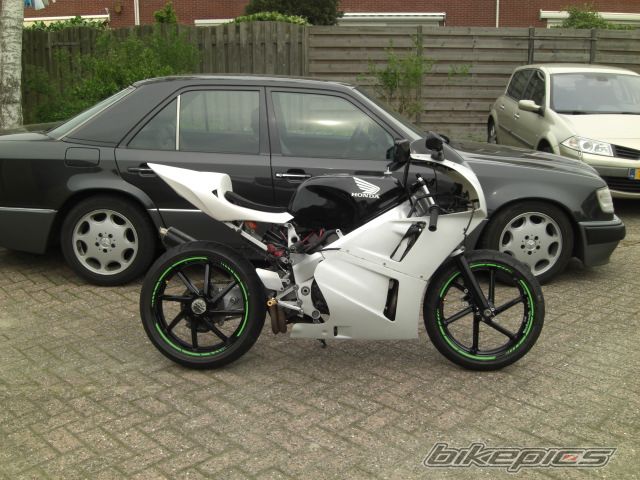 Photo 2188999