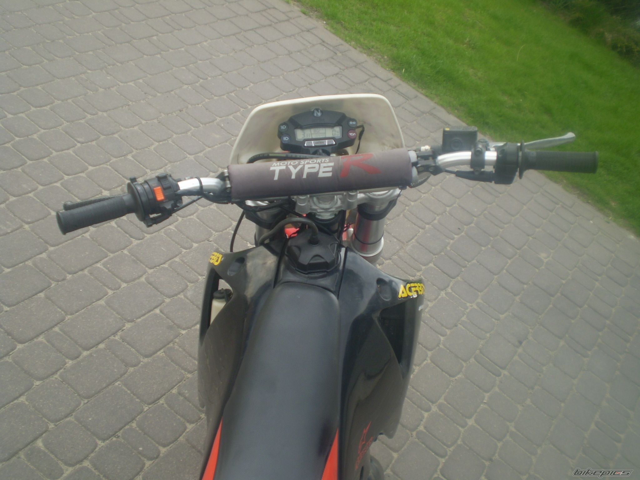 Photo 2193836