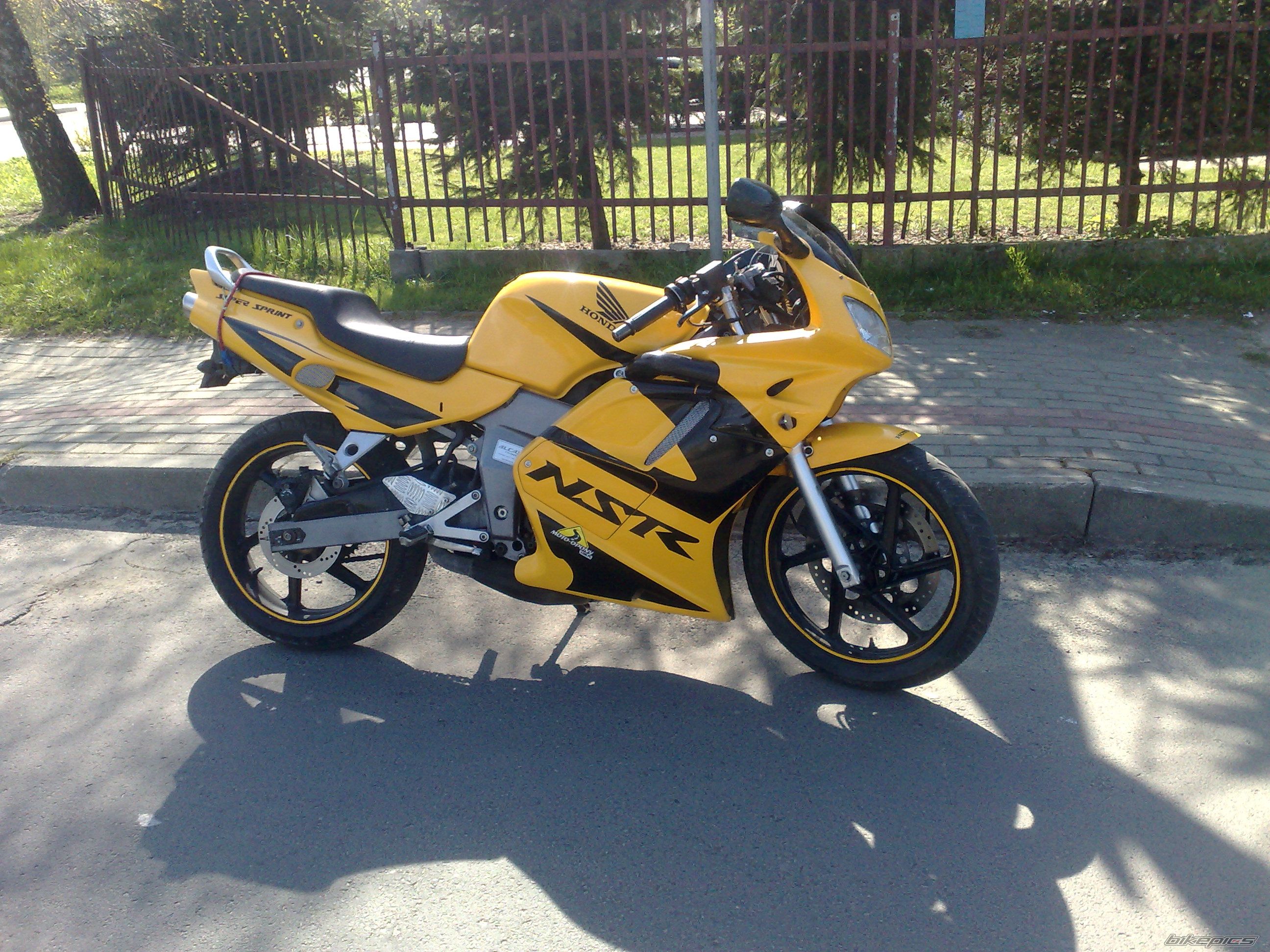 Photo 2193905