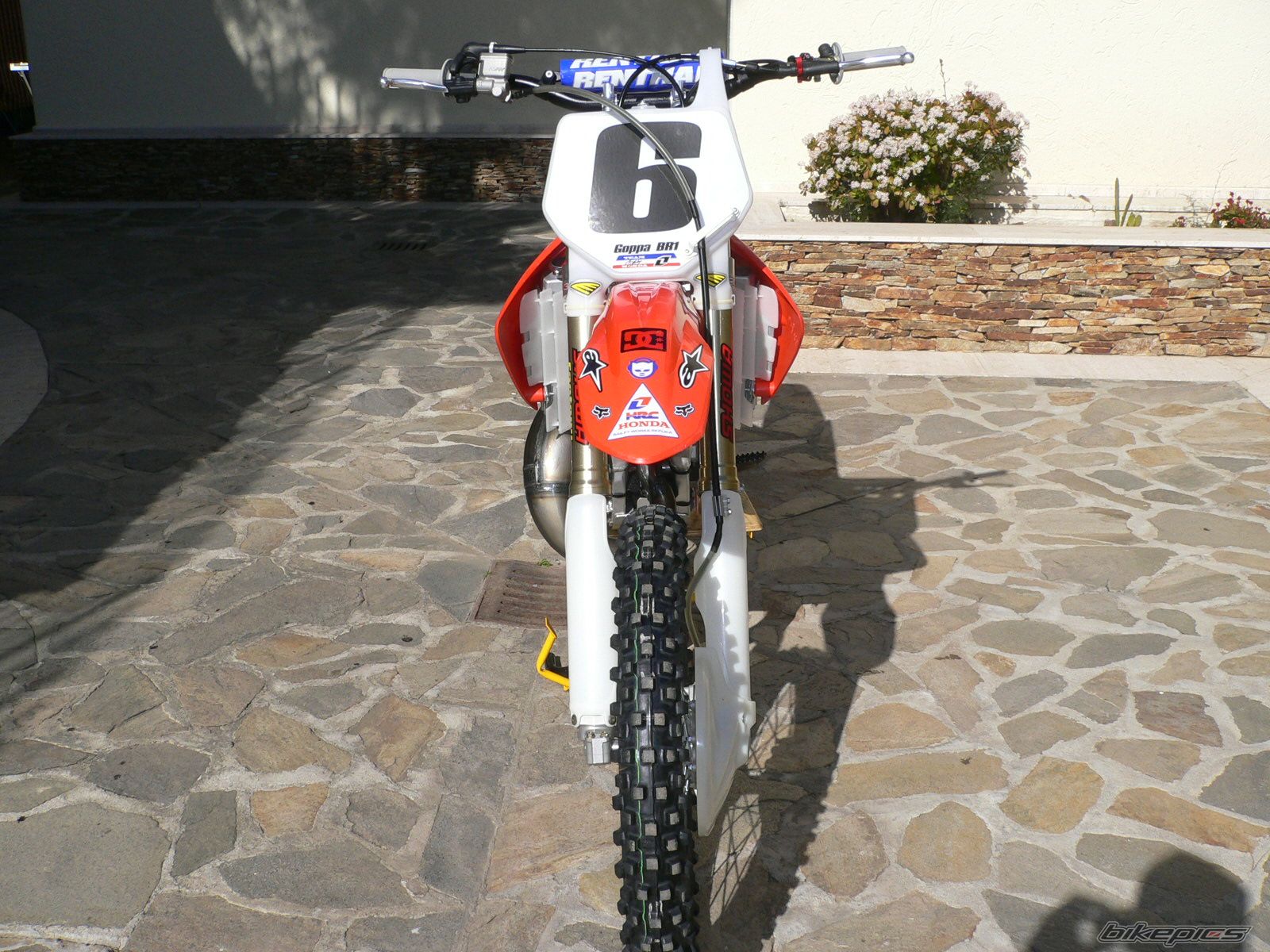 Photo 2195796
