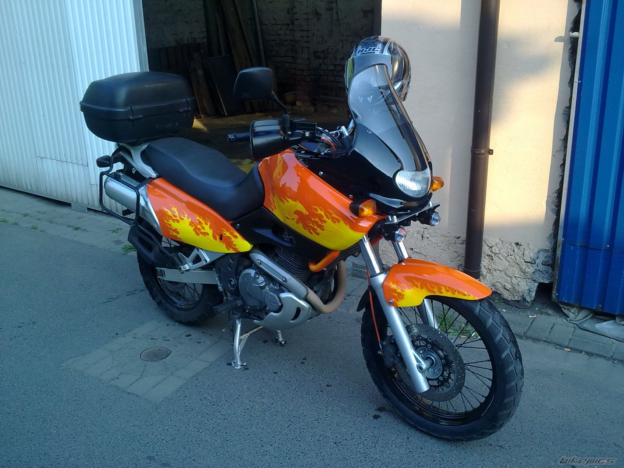 Photo 2197815